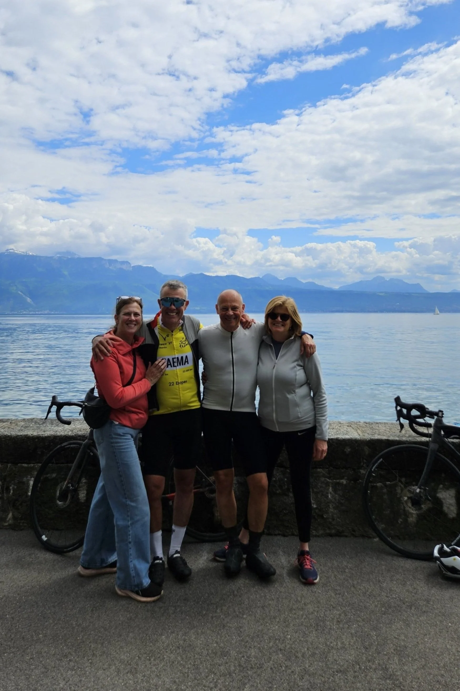 Alain & Rozemarijn van Coduvelo begeleiden een duo op fietstocht