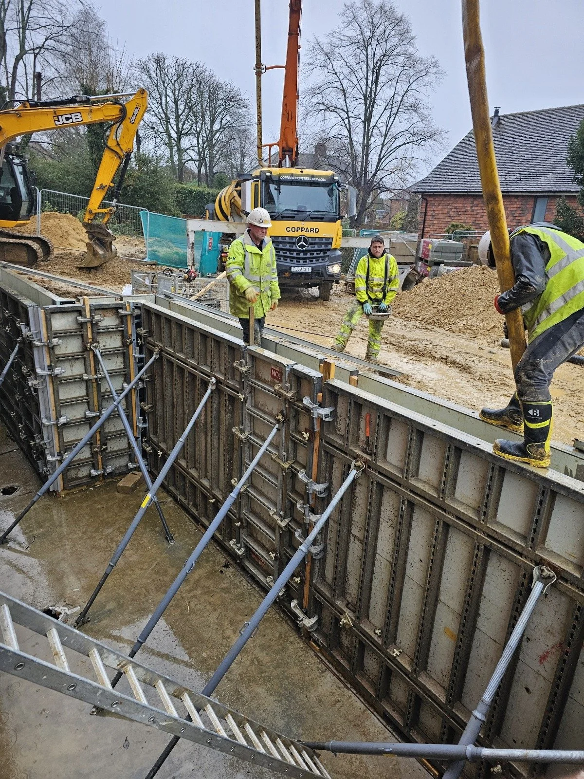 WhatsApp Image 2025-02-21 at 17.34.55_9312bbbd.jpg