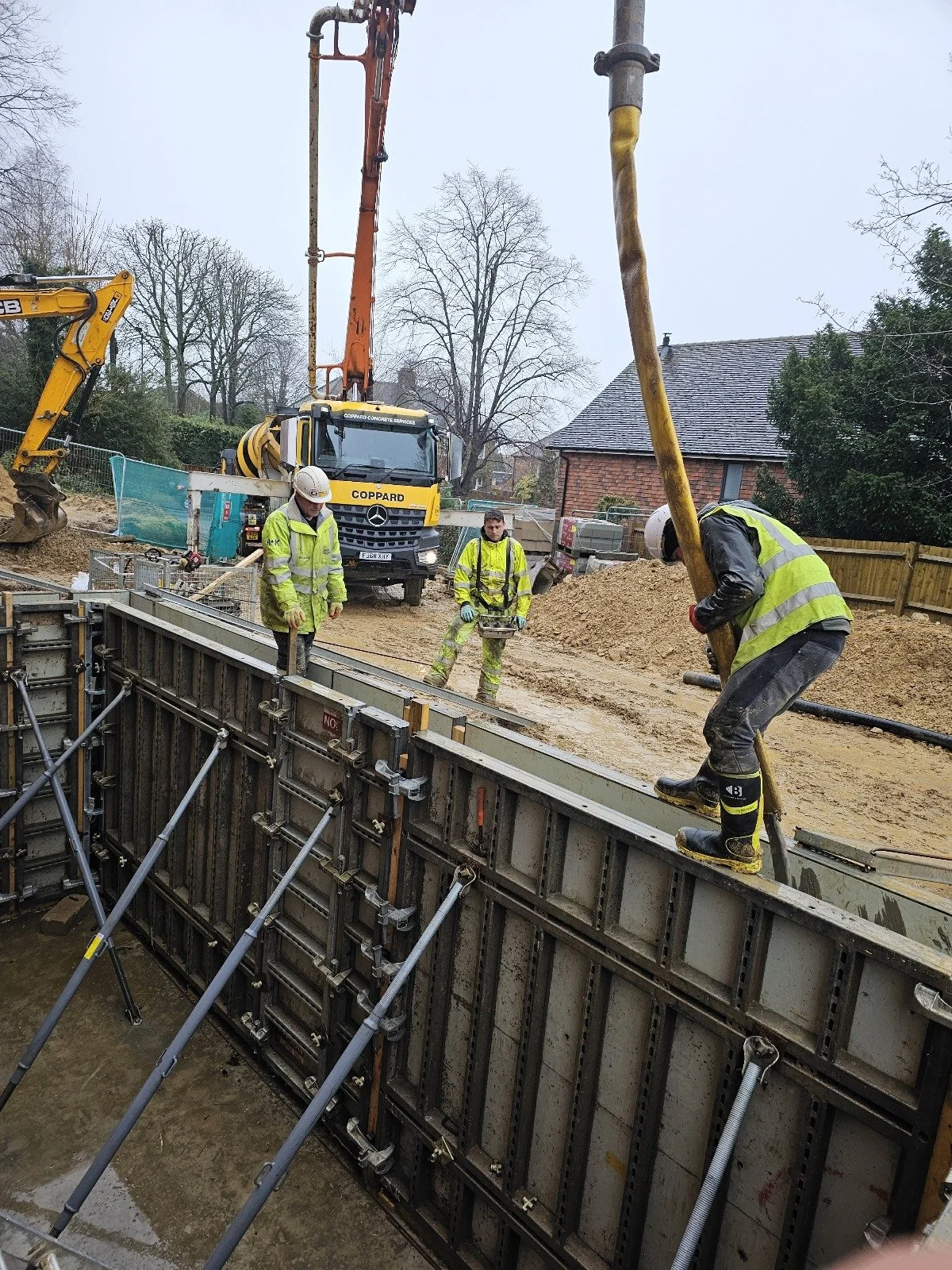 WhatsApp Image 2025-02-21 at 17.34.54_3f6a47f5.jpg