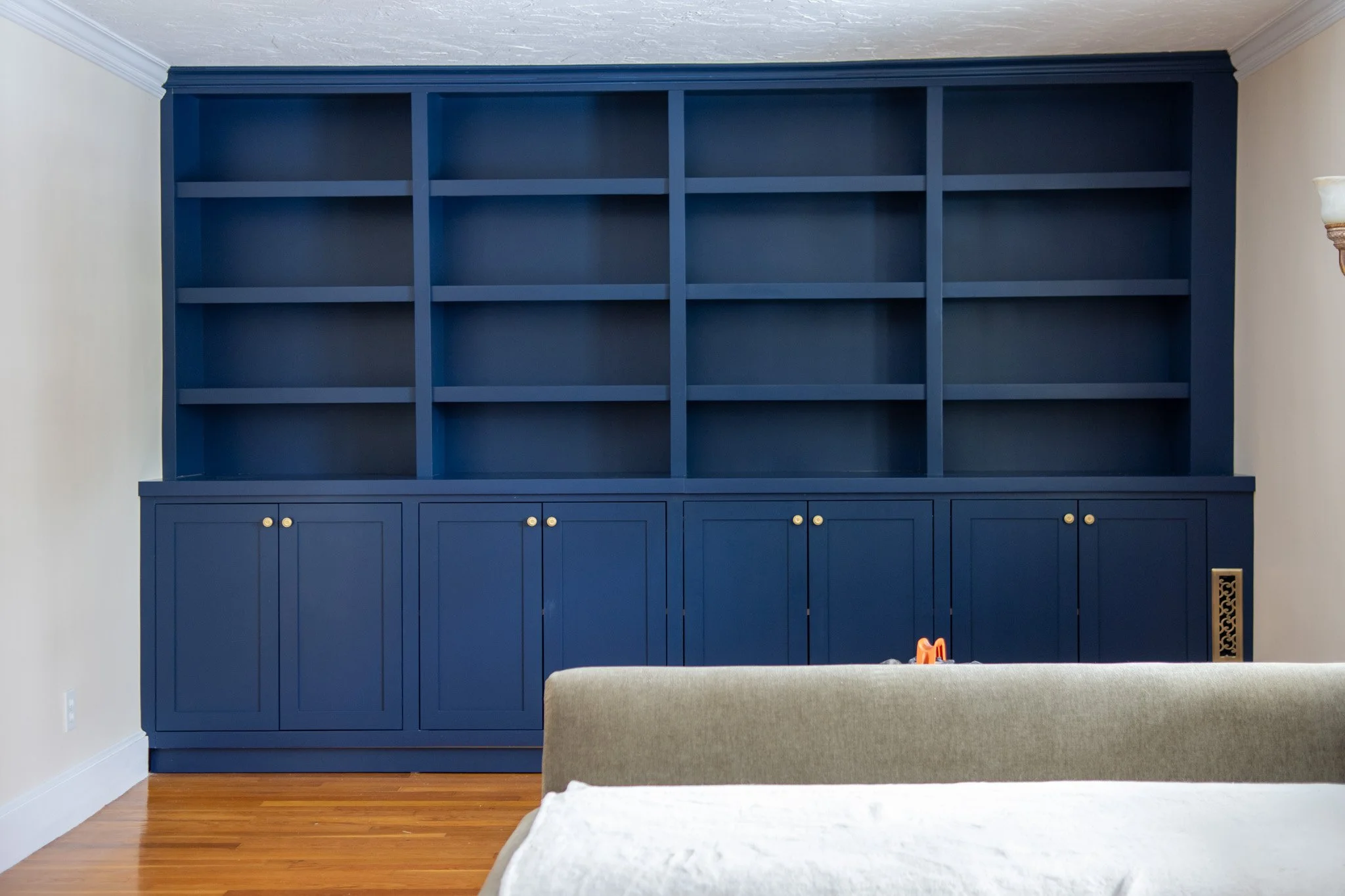 Traditional Built In