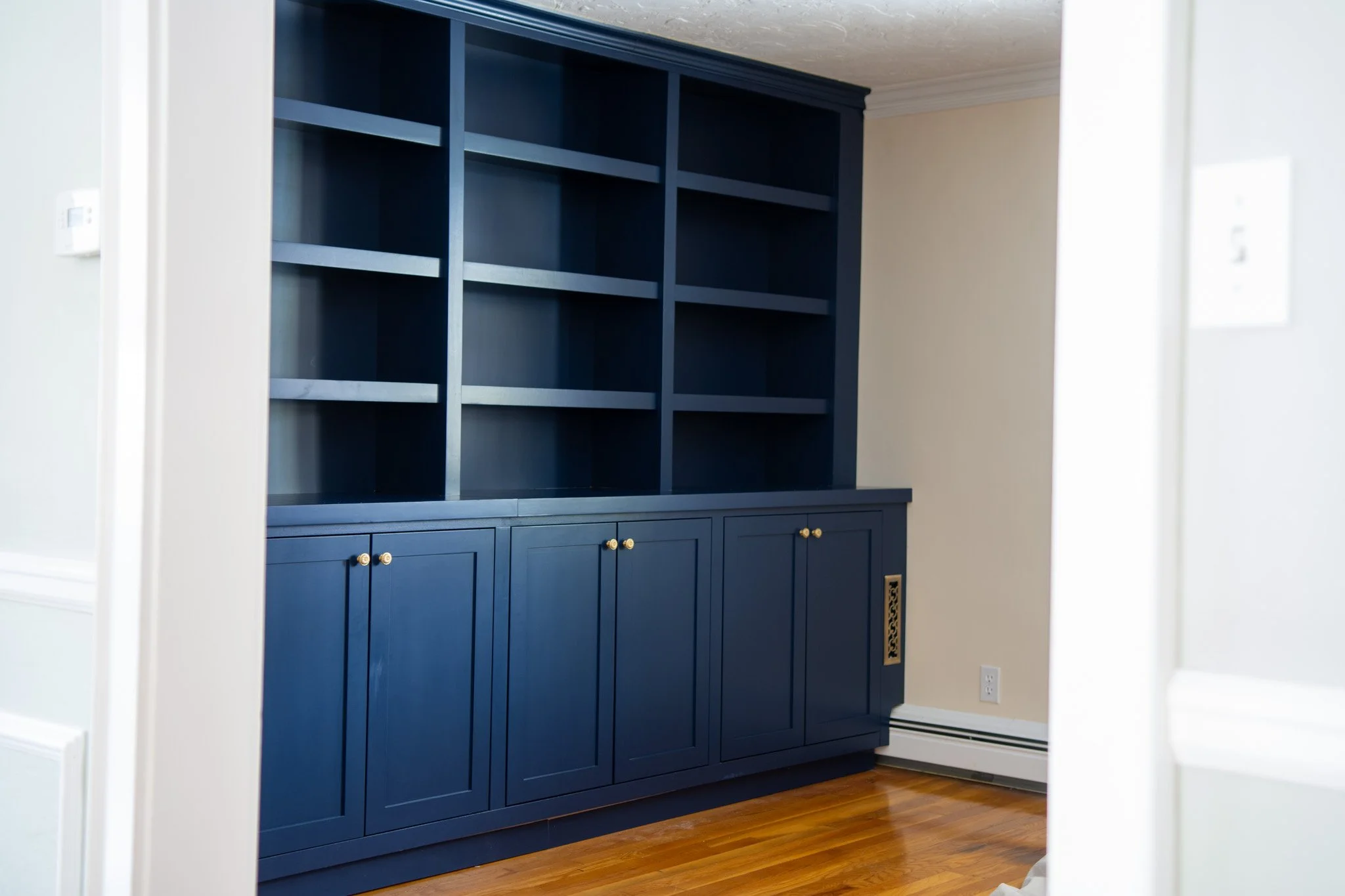 Bernardi Woodworking Built in Bookcase-8.jpg