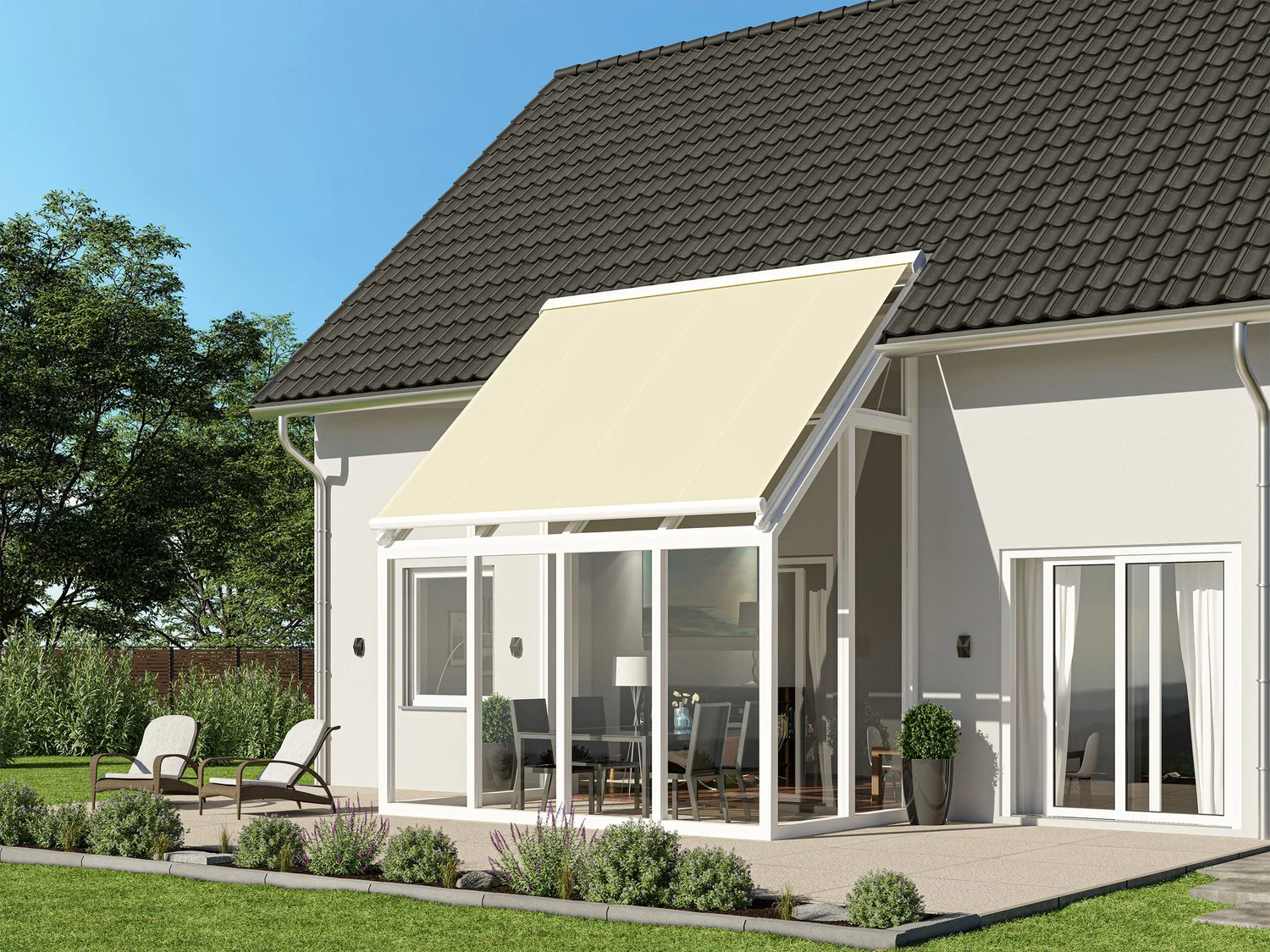 Markise an einem Wohnhaus in Tettnang – Sonnenschutz von KASTONIA