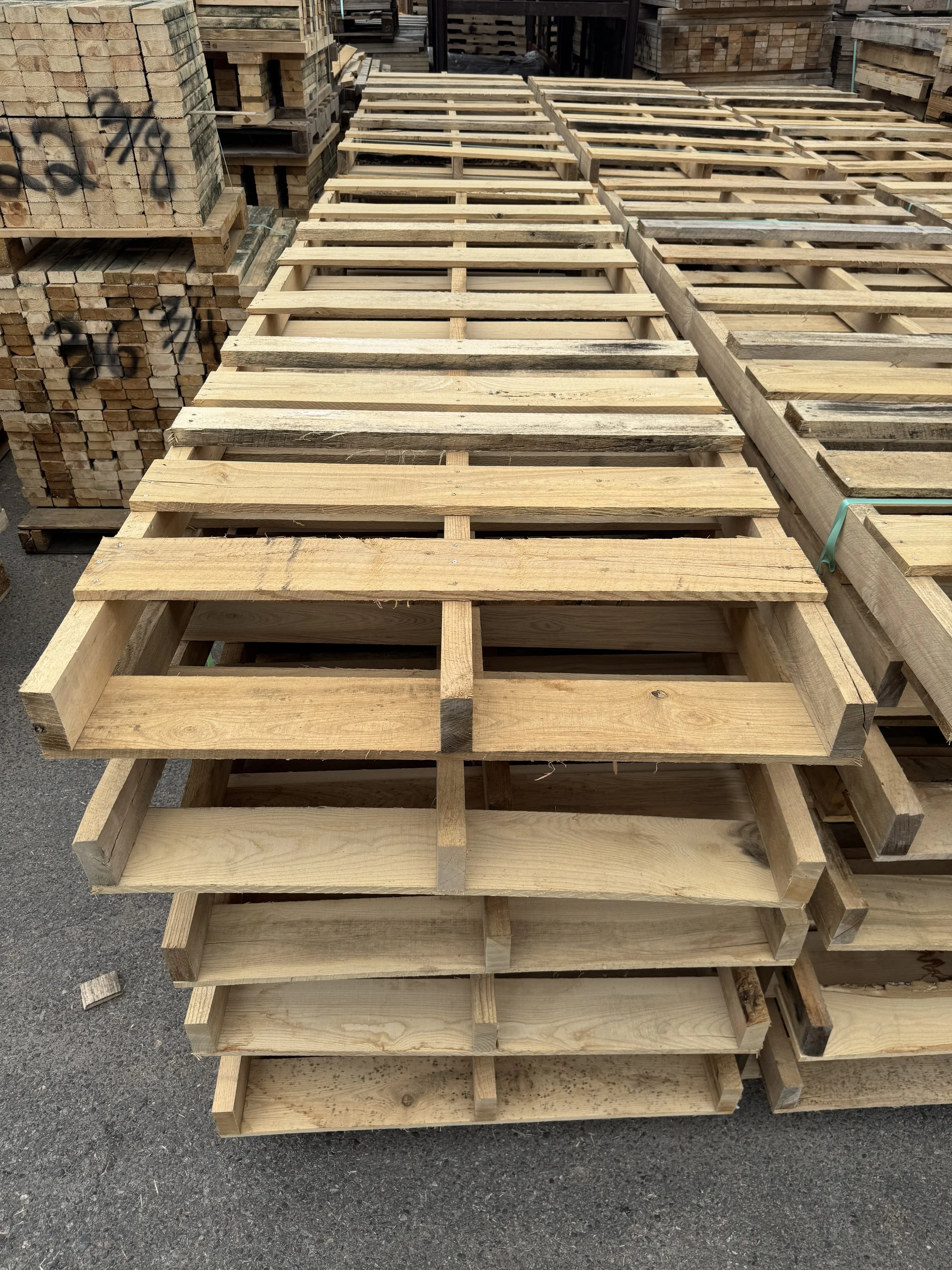 Custom Wooden Crates | Export & Industrial Crating — Pallet Pro