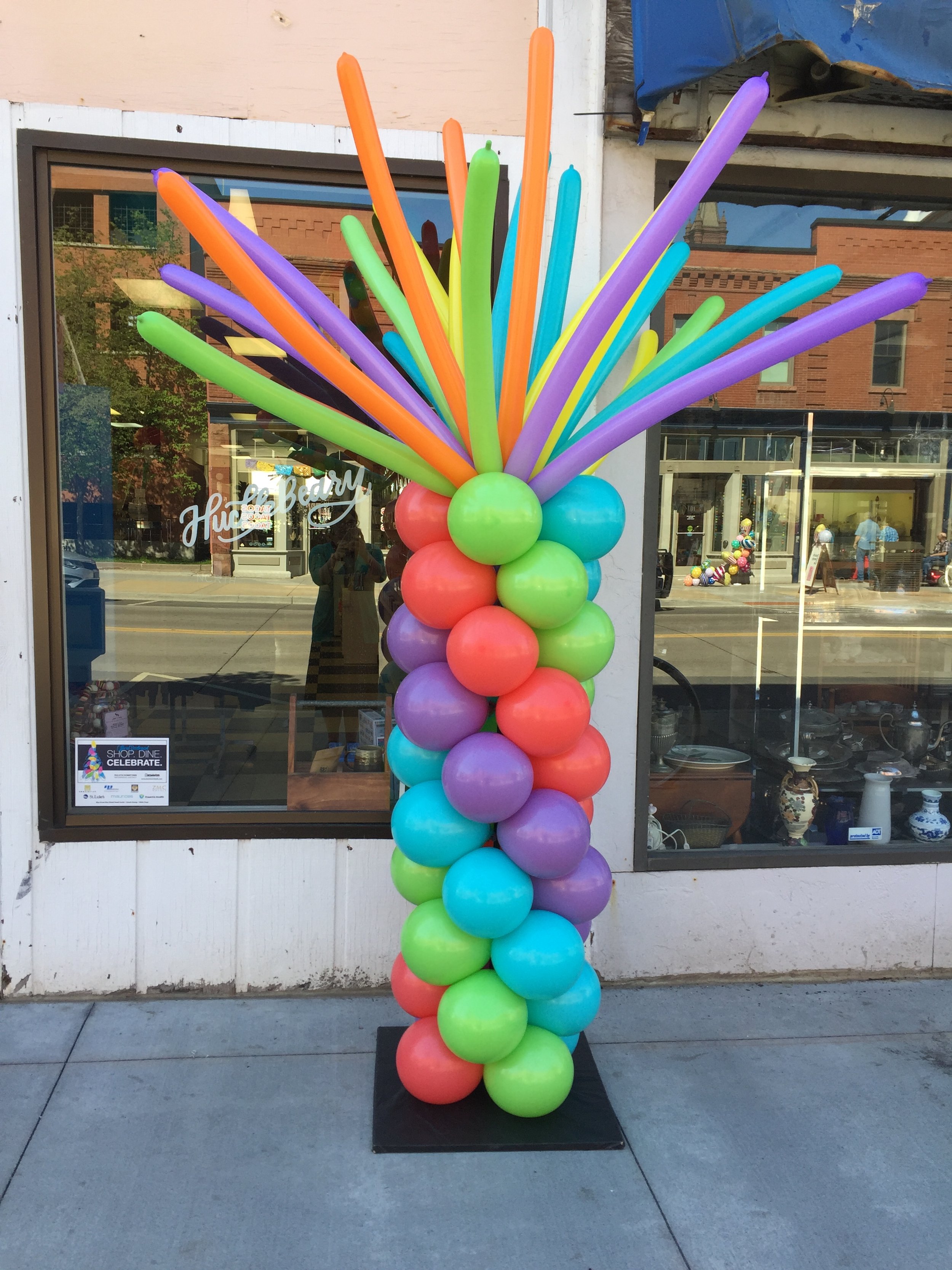 duluth balloon column.JPG