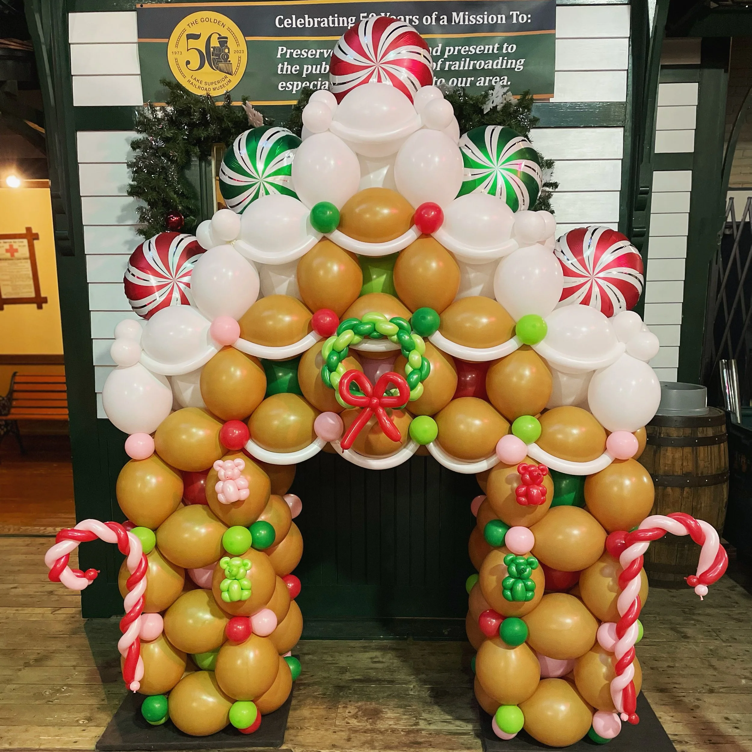Classic Balloon Gingerbread house.JPEG