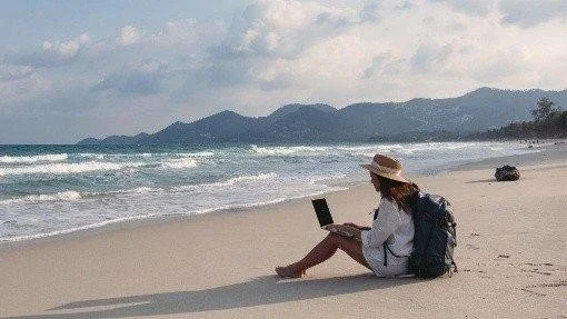 How to Make Money While Traveling: Real Ways to Get Paid From Anywhere