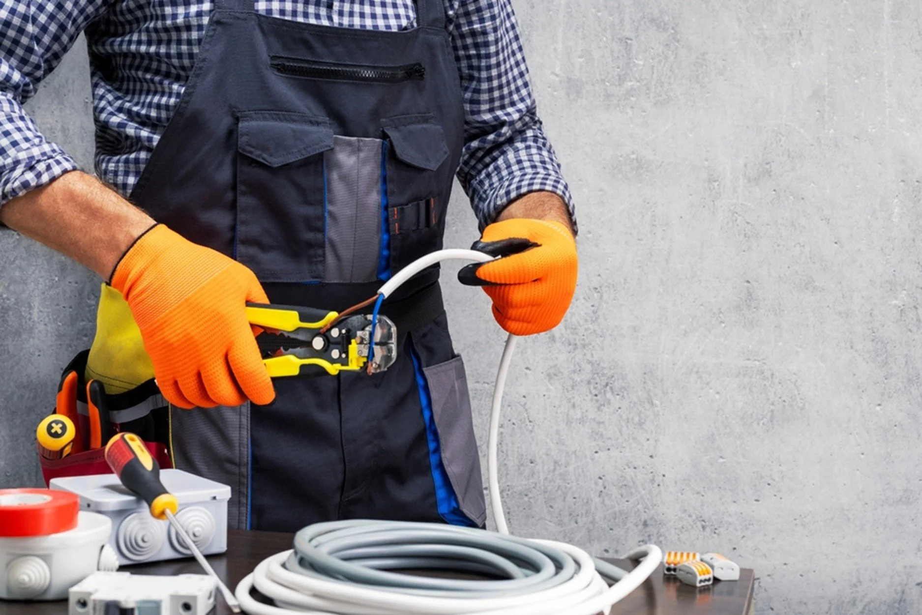 How Much Do Electricians Make When They Run Their Own Business in NYC?