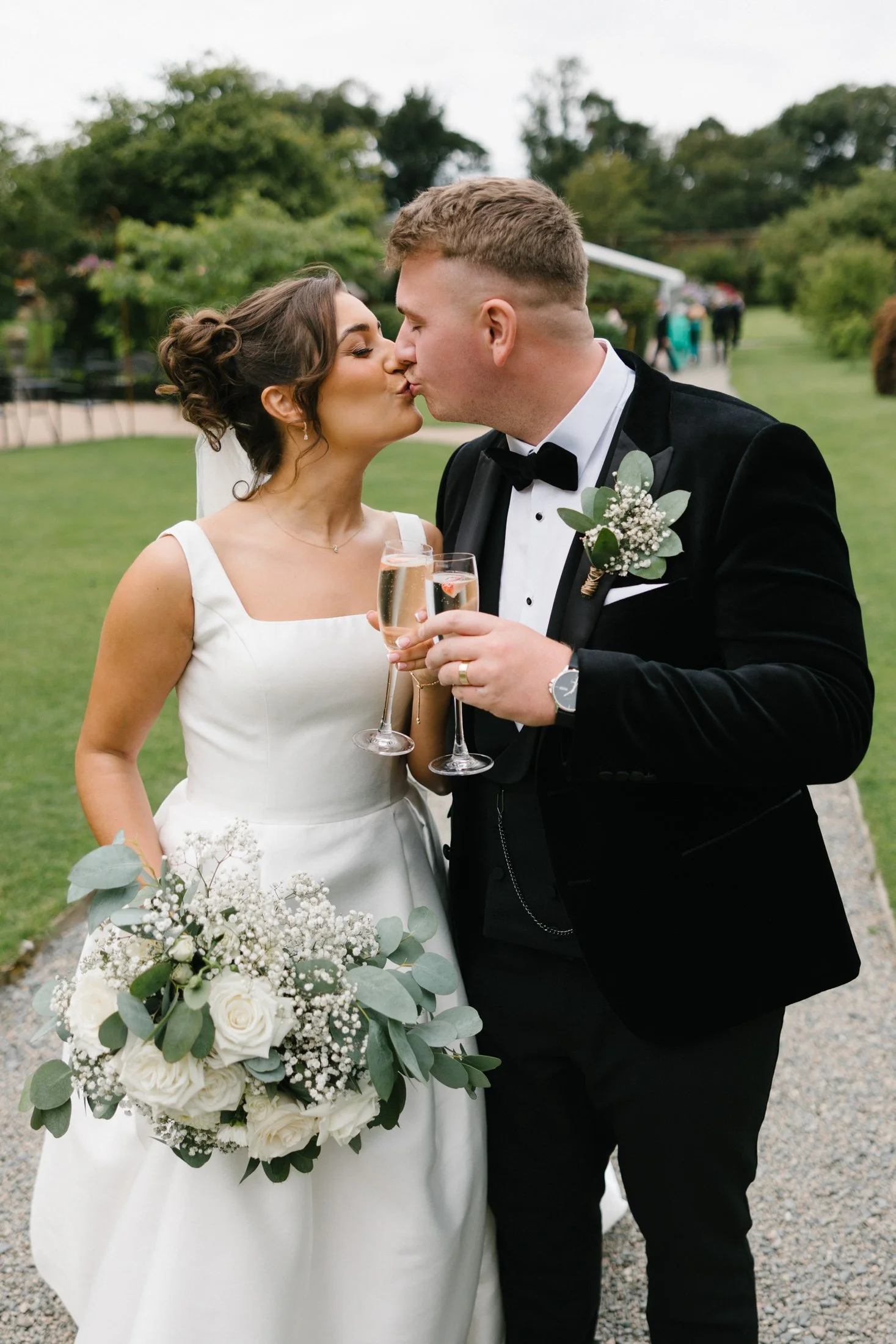 ballyscullion-park-wedding-photographer-northern-ireland-54.jpg