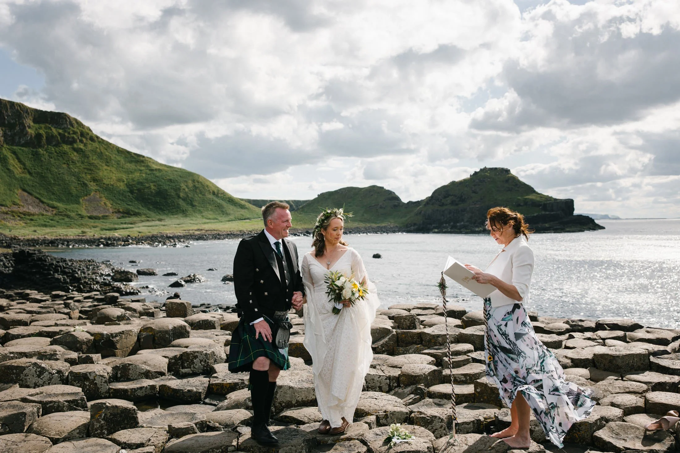 giants-causeway-elopement-photographer-ireland-21.jpg