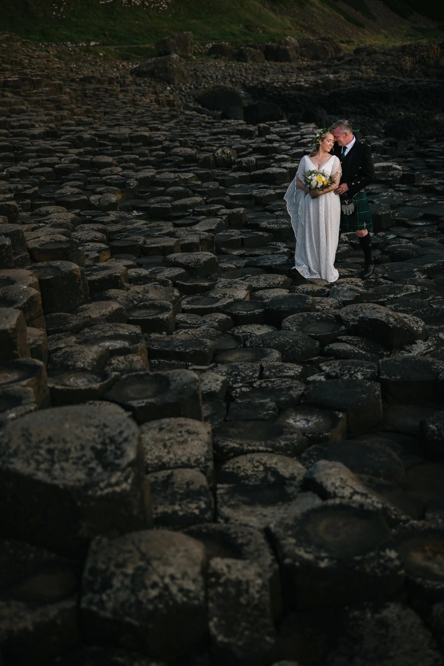 giants-causeway-elopement-photographer-ireland-38.jpg