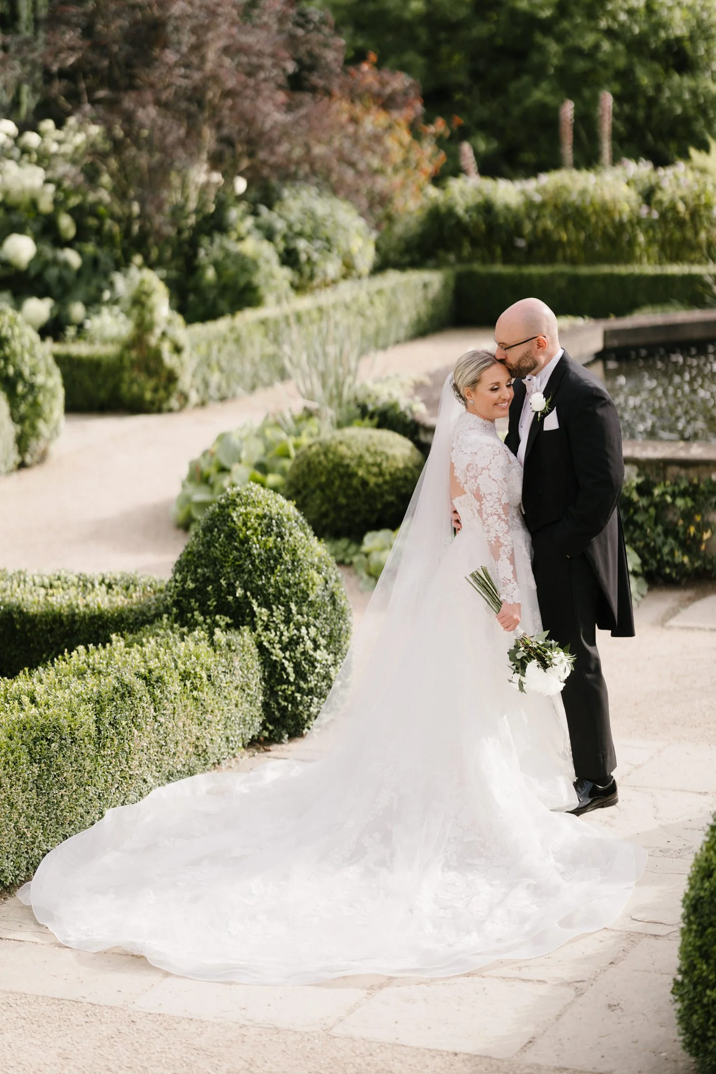 hillsborough-castle-wedding-photography-northern-ireland-105.jpg
