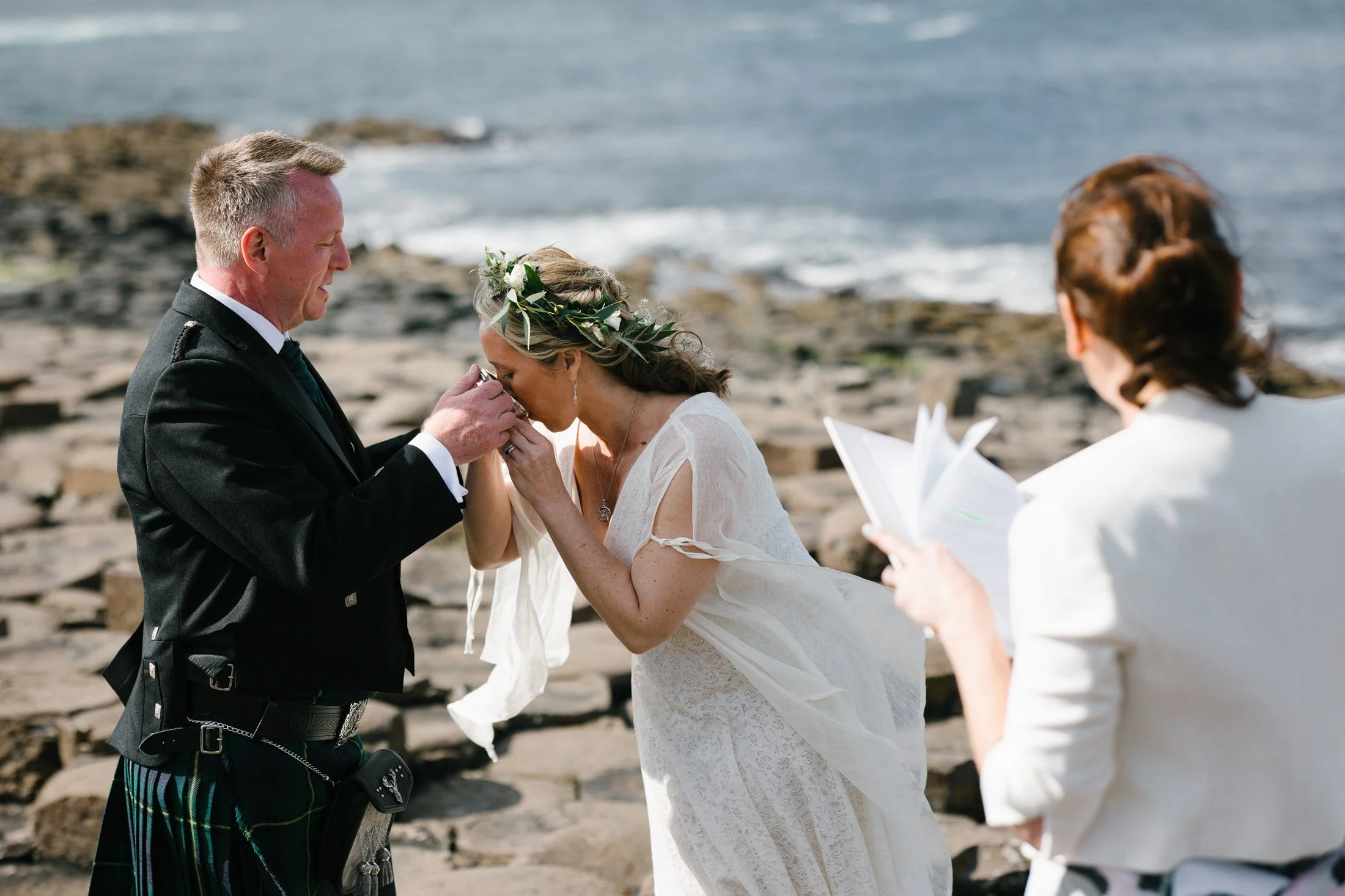 giants-causeway-elopement-photographer-ireland-26.jpg
