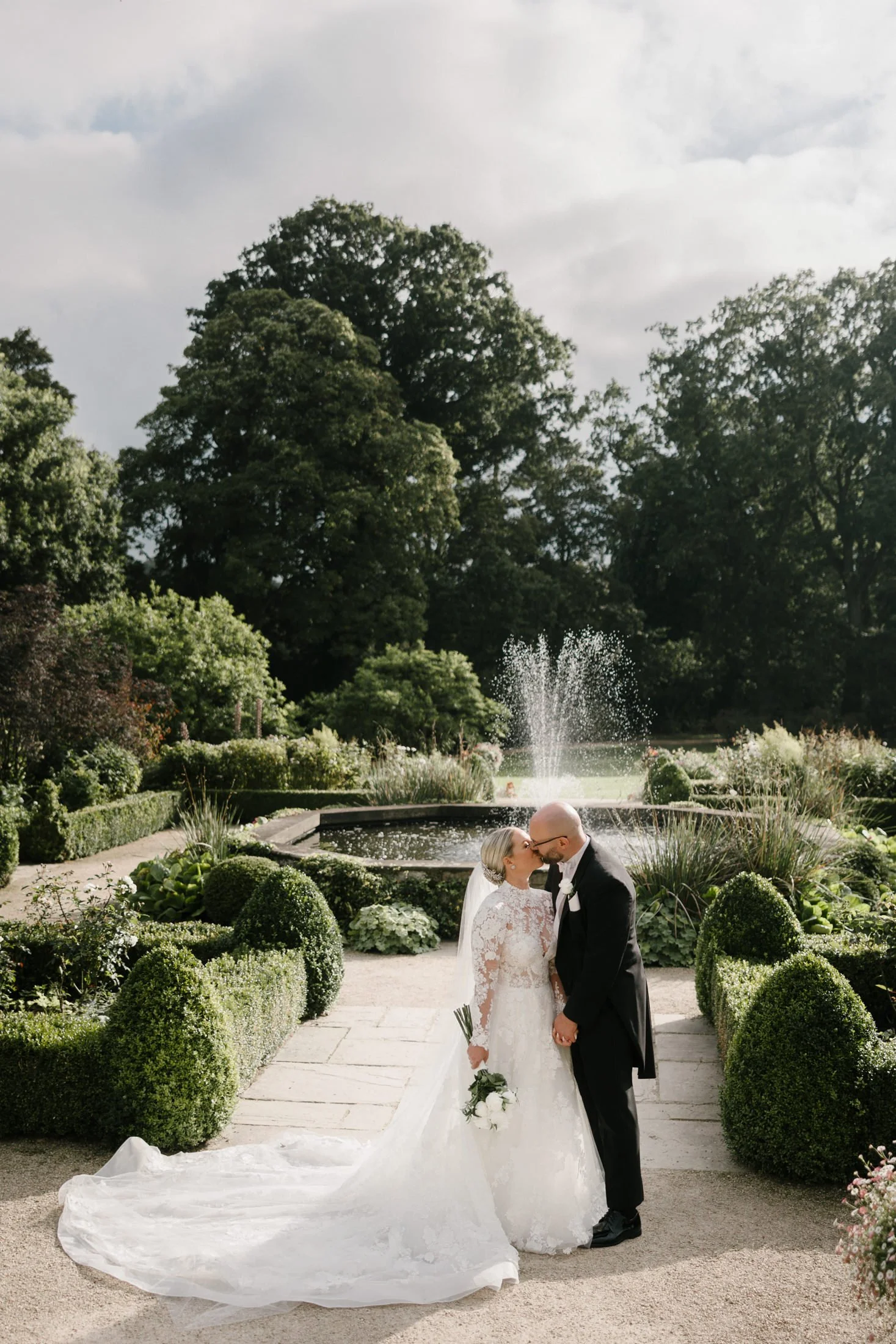 hillsborough-castle-wedding-photography-northern-ireland-104.jpg
