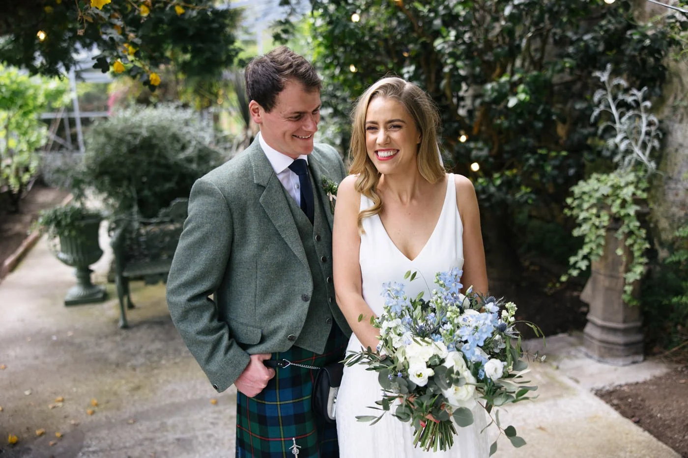 Larchfield-Estate-Wedding-Photos-054.jpg