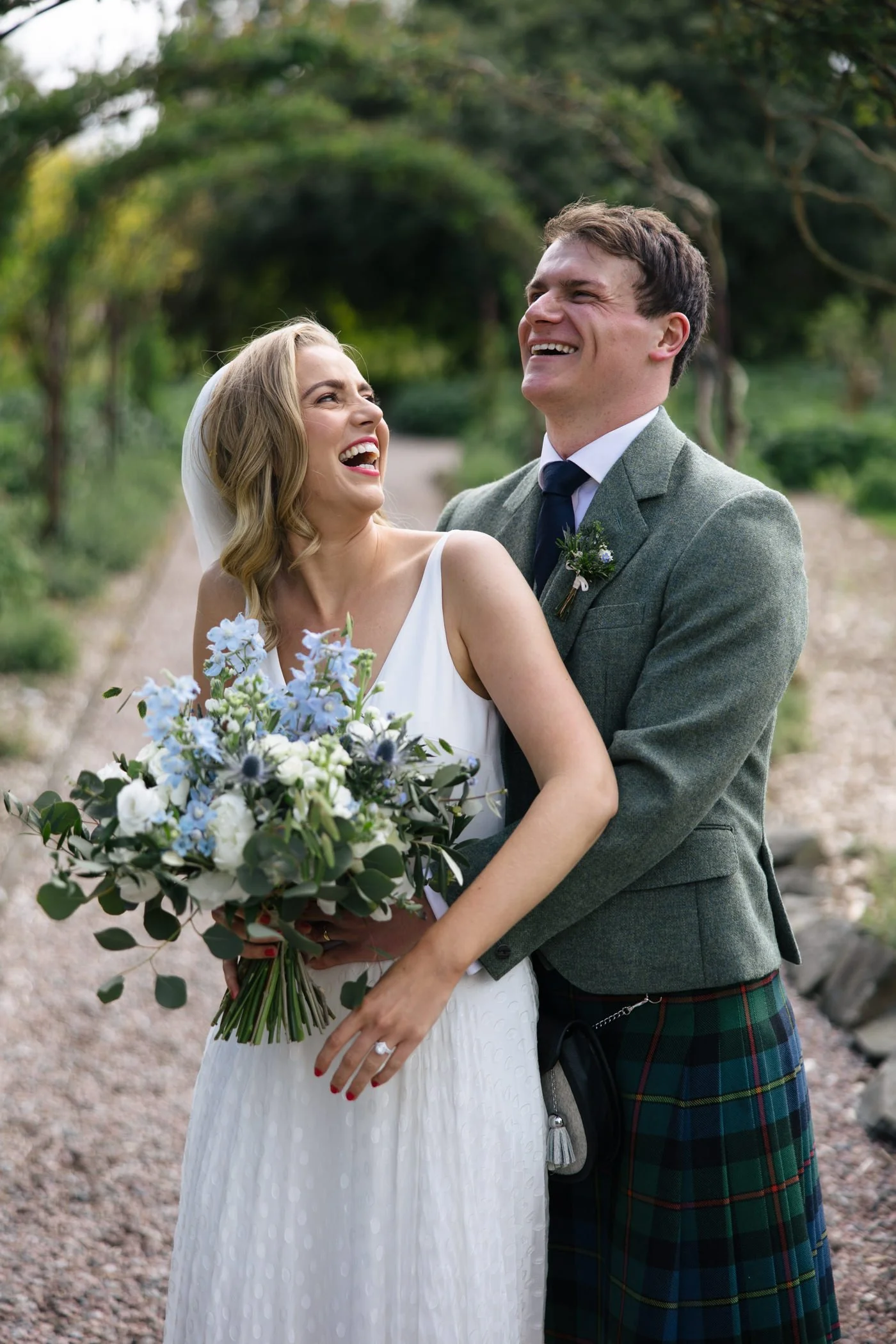 Larchfield-Estate-Wedding-Photos-049.jpg