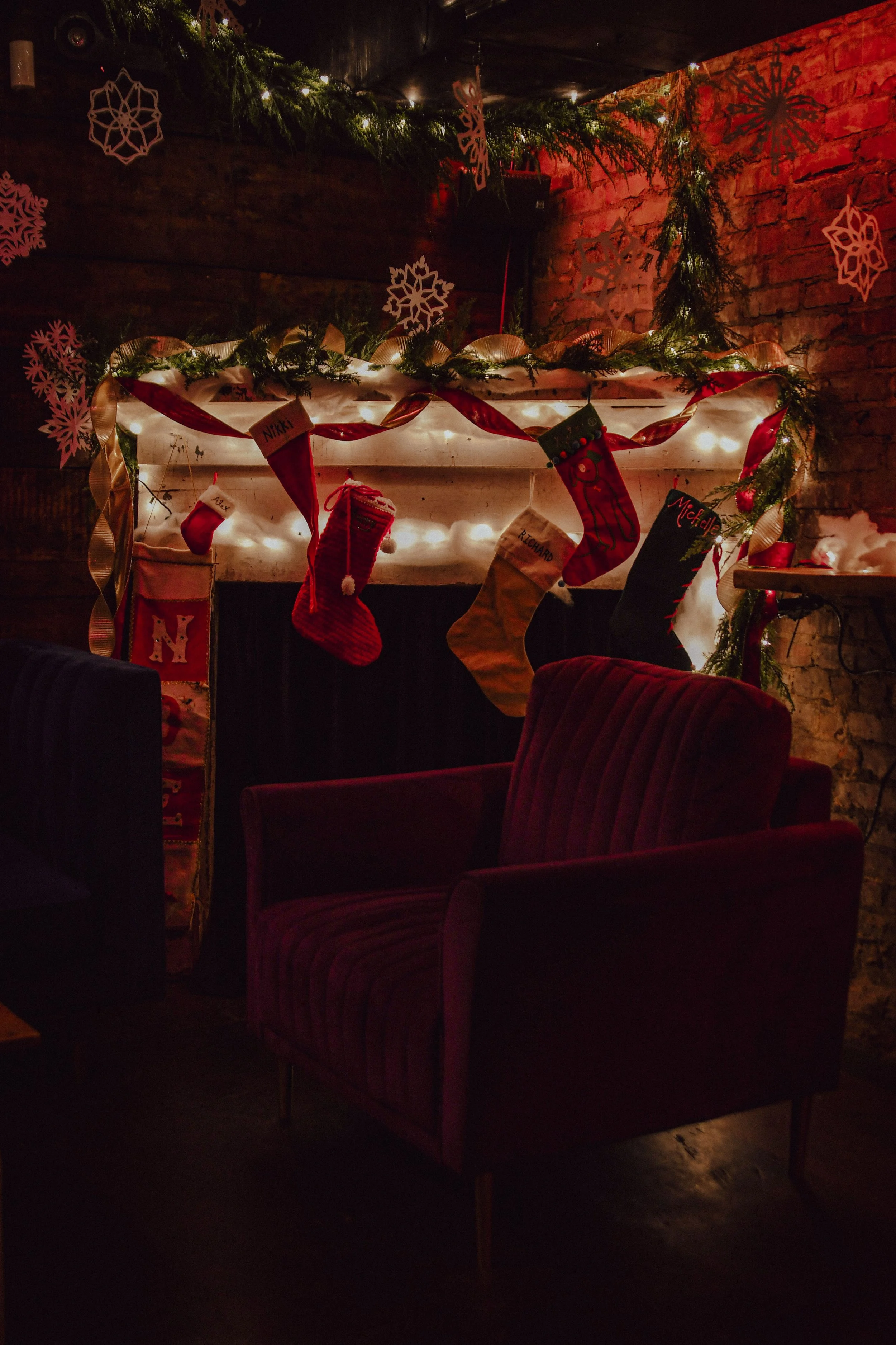 KF Holiday 2 Fireplace-websize-4.jpg