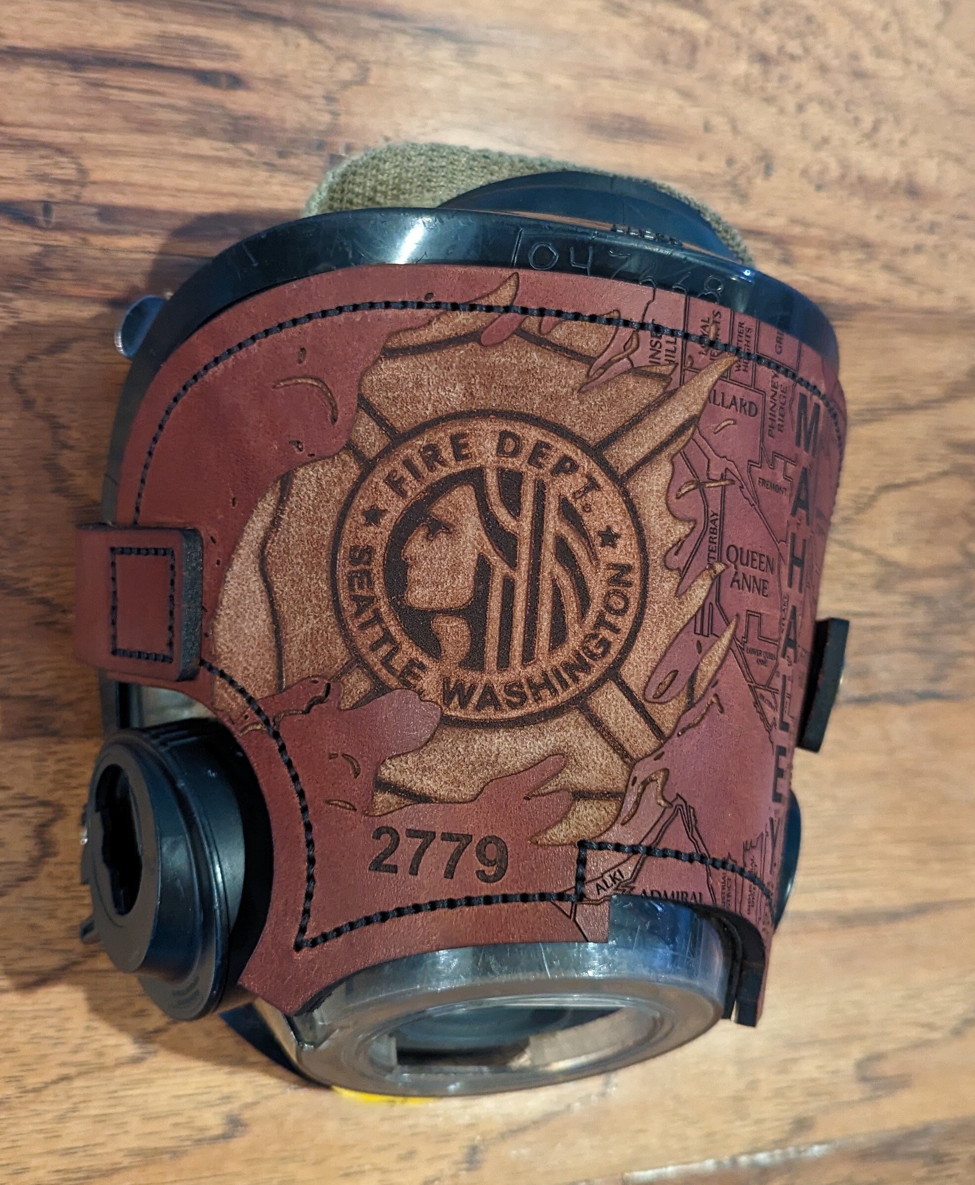 Personalizable Firefighter SCBA Leather Mask Cover for Scott AV-3000 Mask (hazelnut/brown)
