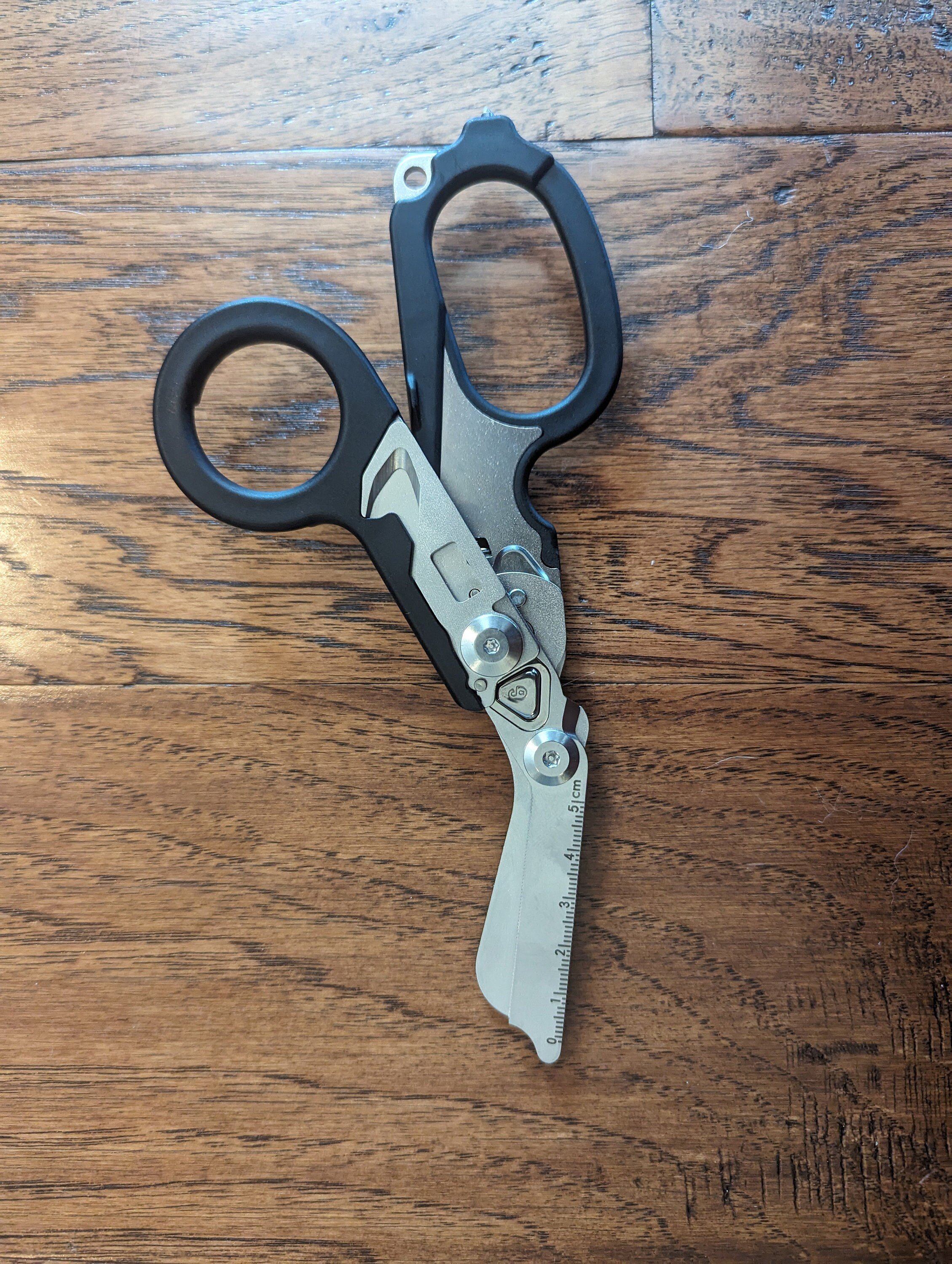 Personalizable 6 in 1 Trauma Shears/ Scissors
