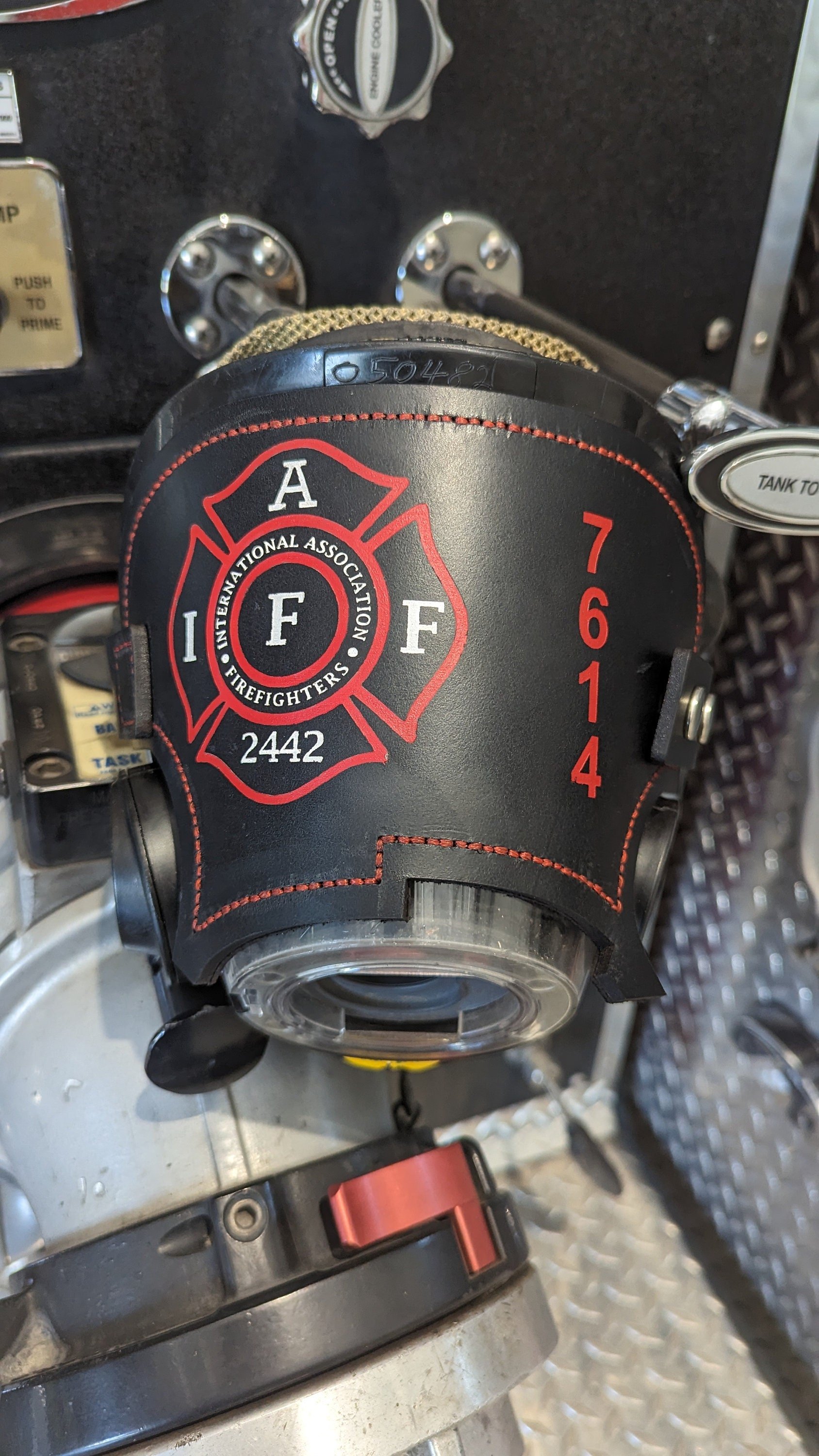 Personalized Firefighter SCBA Leather Mask Cover for Scott AV-3000 Mask (black)