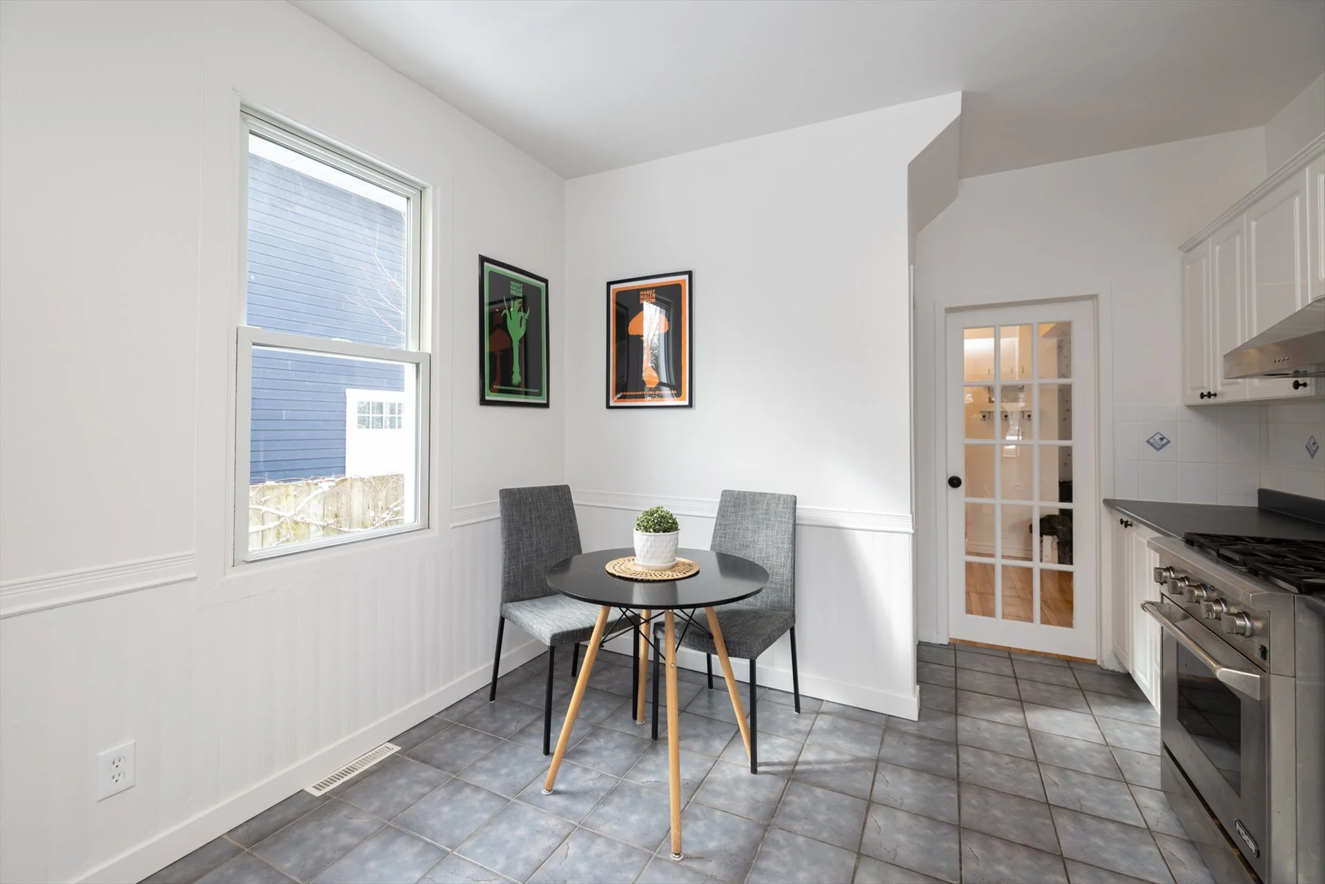 AFTER - Bright kitchen