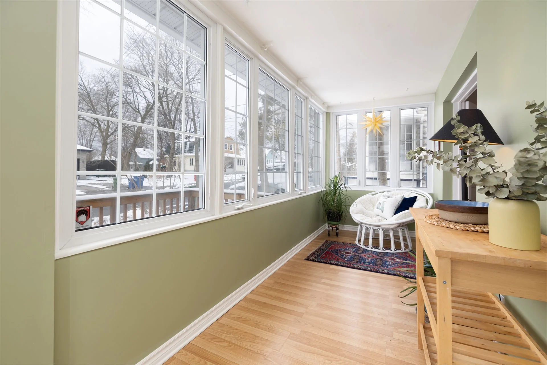 AFTER - Large bright veranda