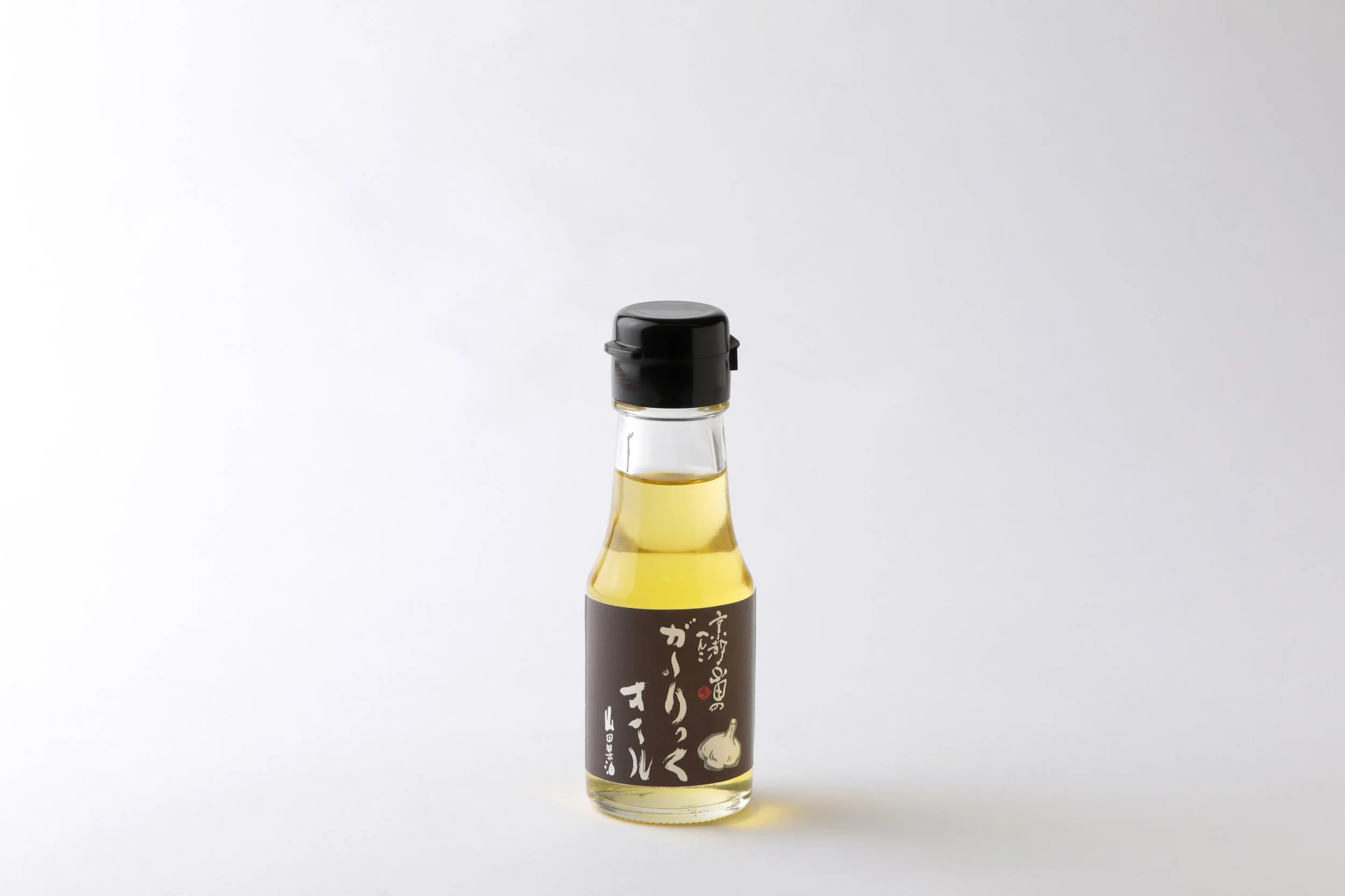 Henko Extra virgin sesame oil with garlic