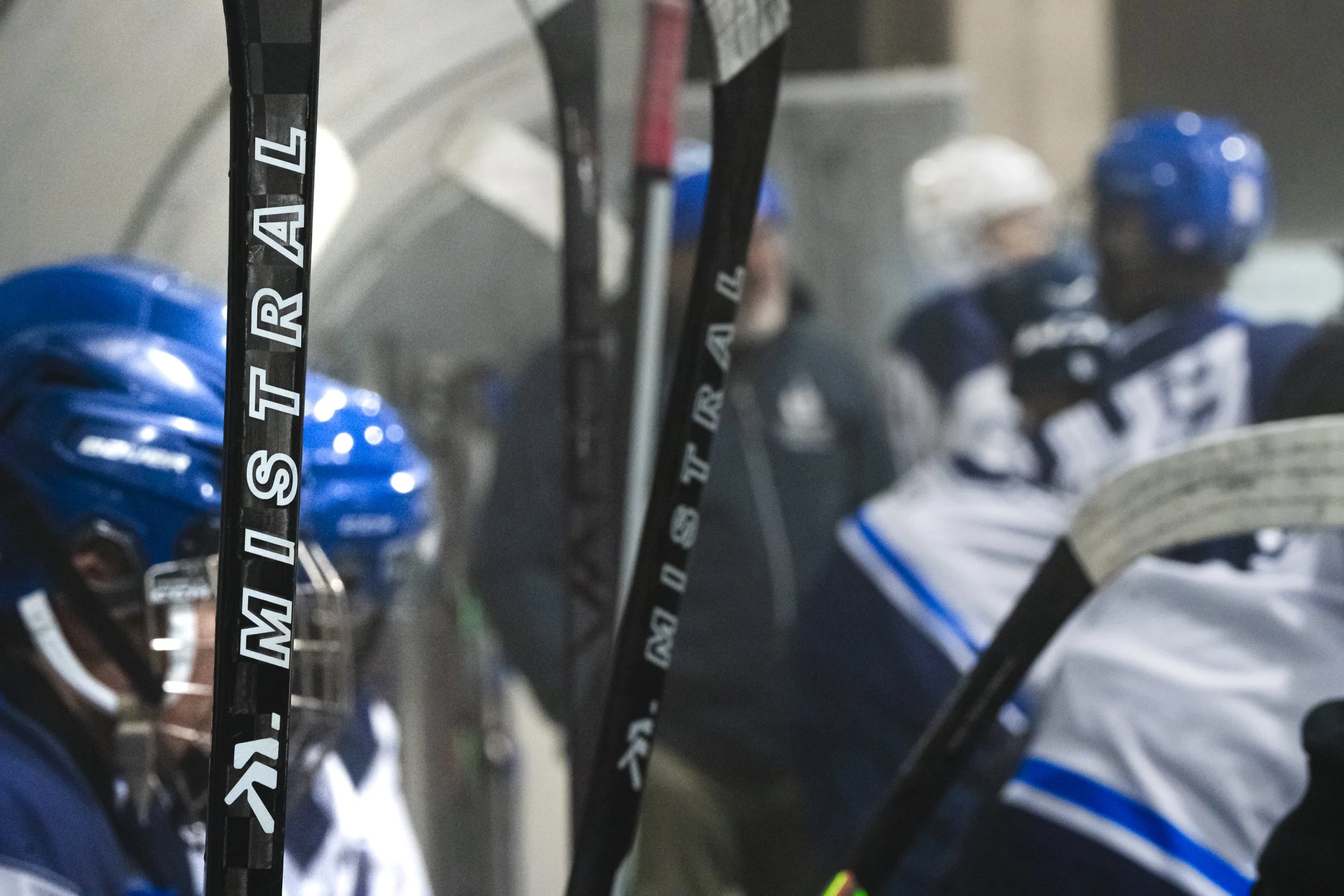 Quanto deve essere alto un bastone da hockey su ghiaccio?