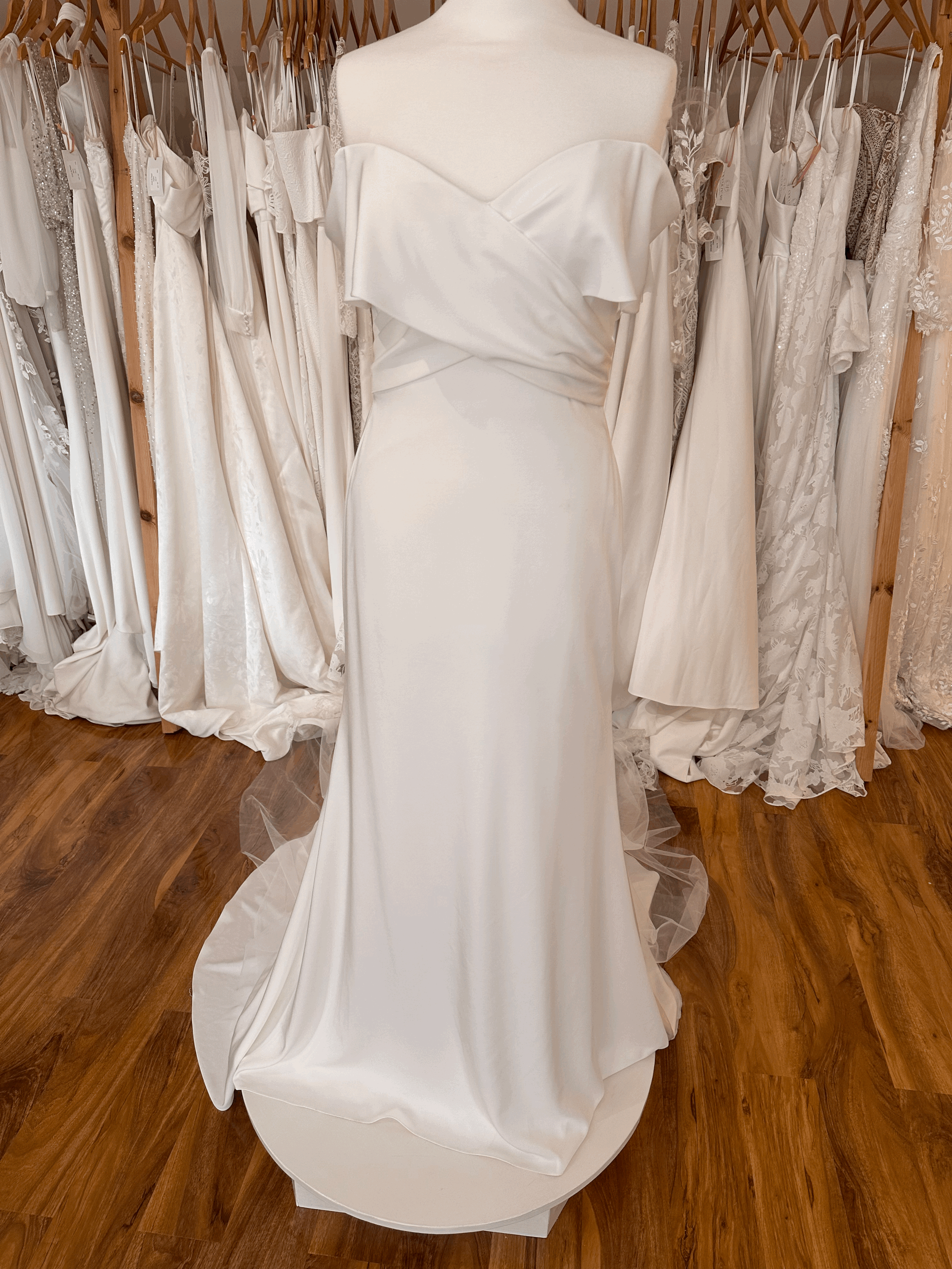 Mia Mia Β· Ellison - Size 10