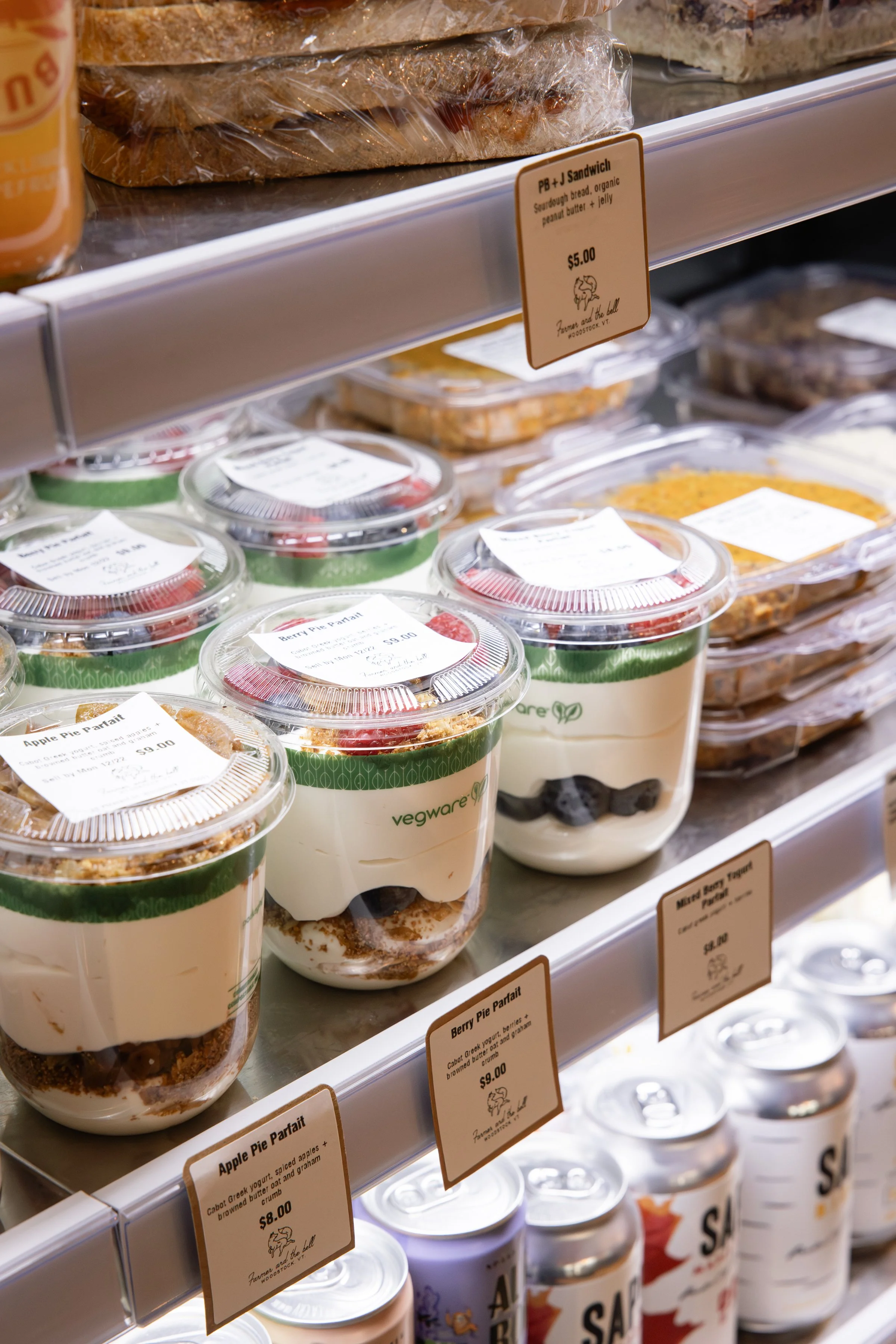 251218 Farmer  the bell 32.jpg