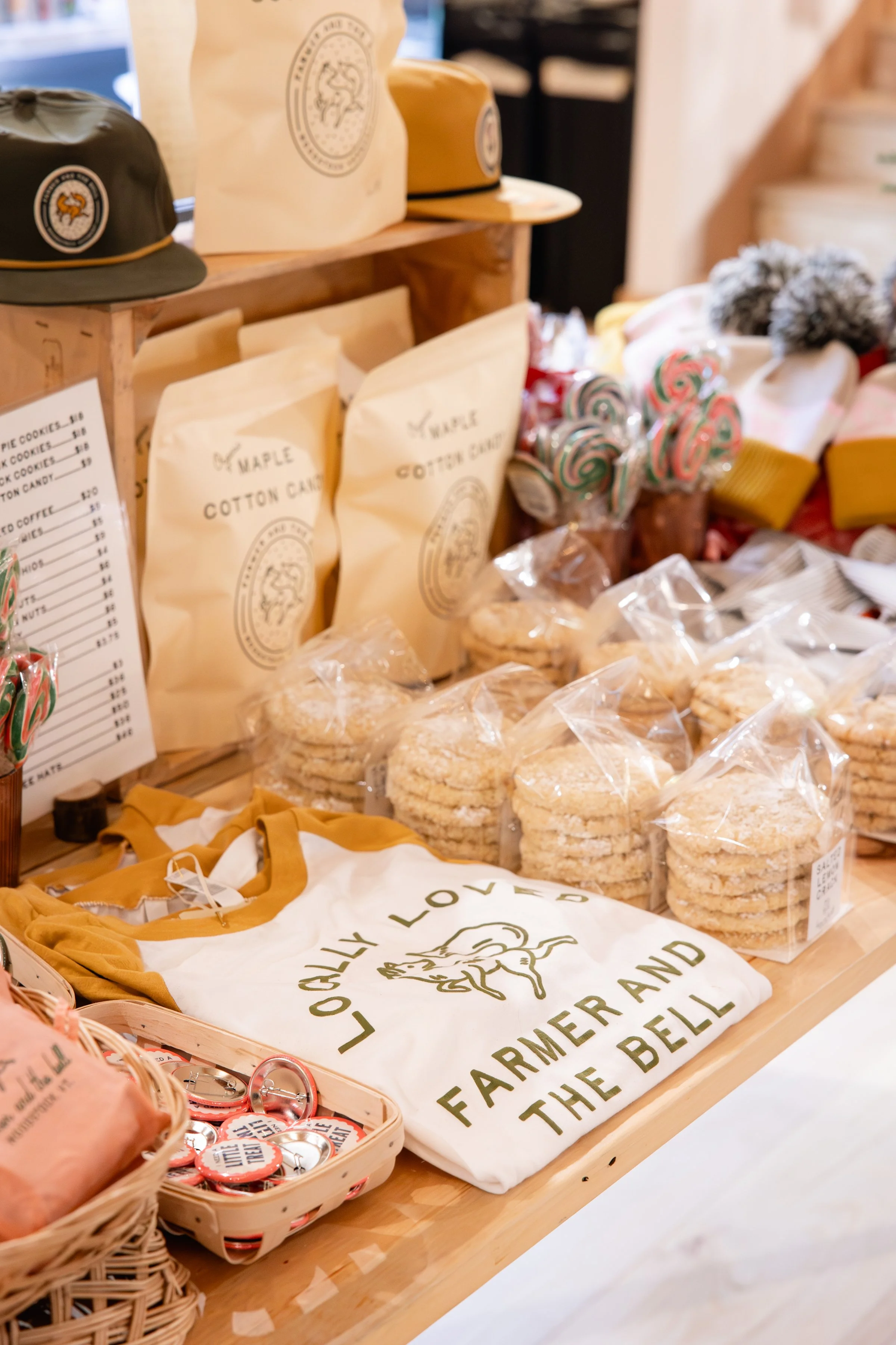 251218 Farmer  the bell 12.jpg