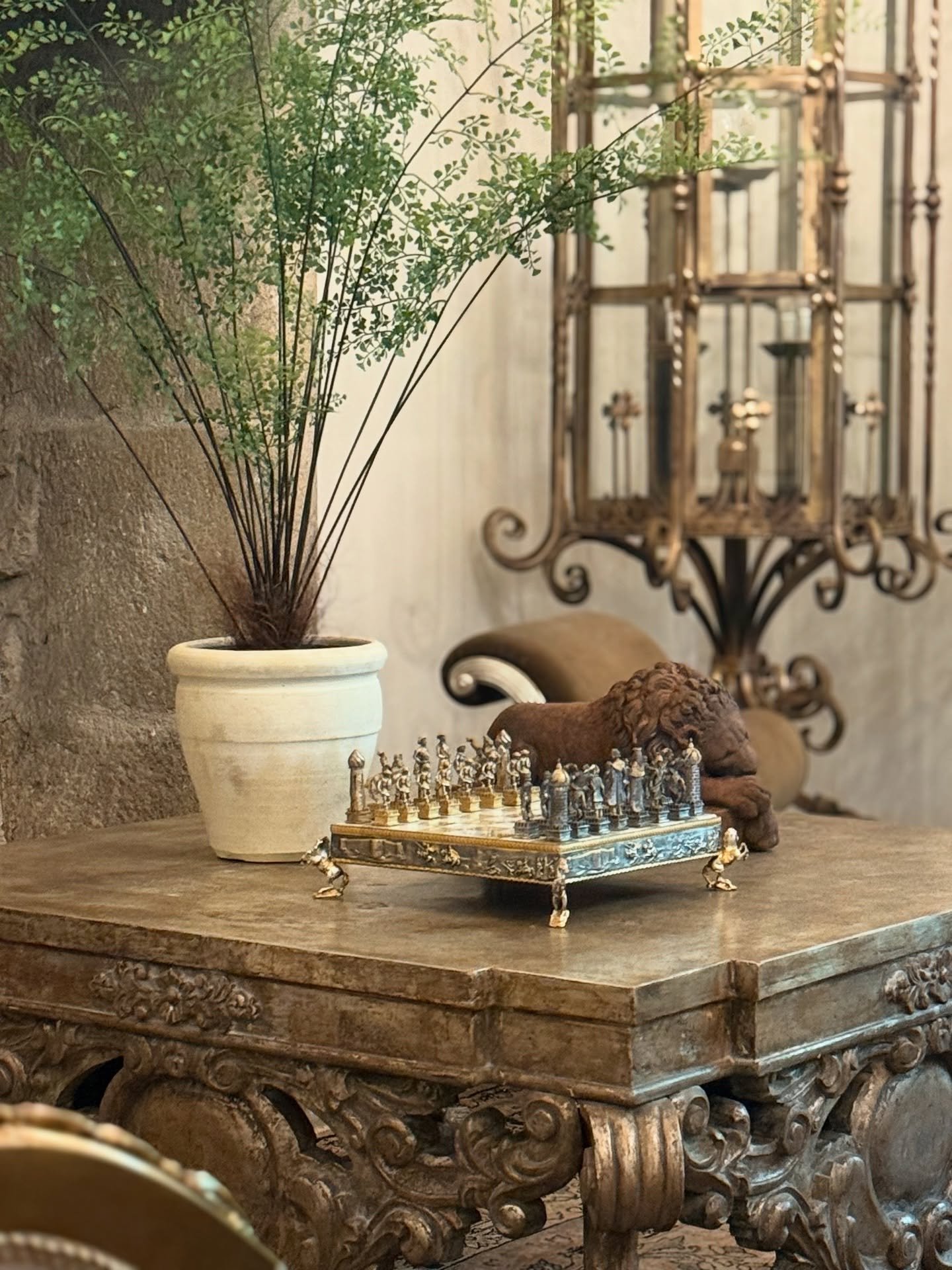Completely swoon by this cocktail table in our French Chateau project &lsquo;Great Hall&rsquo; 🌿

Install #4 wrapping up this week with a couple more incredible rooms furnished 

Interior design: @tina.marguerite 
.
.
.
.
.
#frenchchateau #frenchcou
