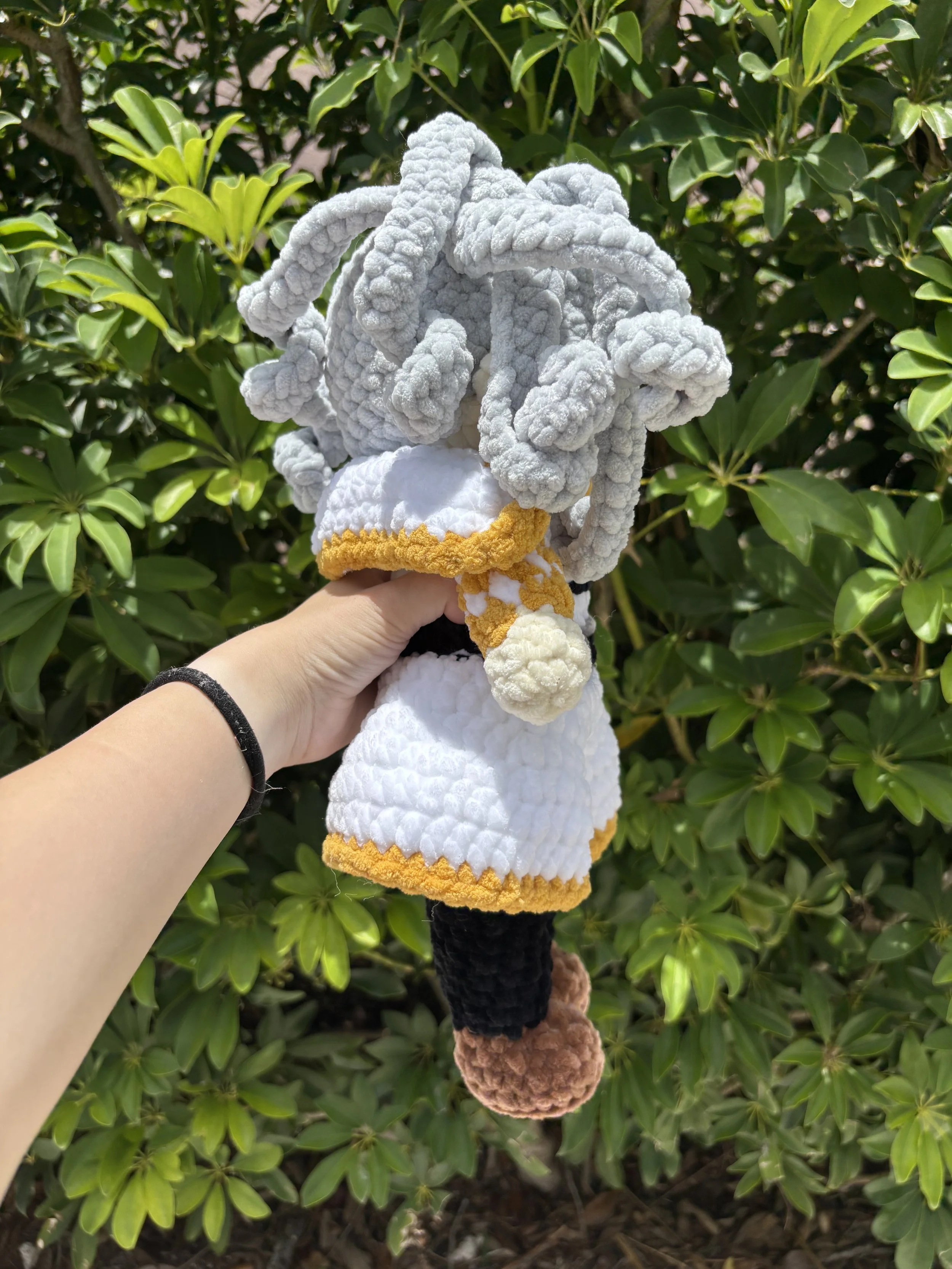 Mini Frieren Left Side.jpg