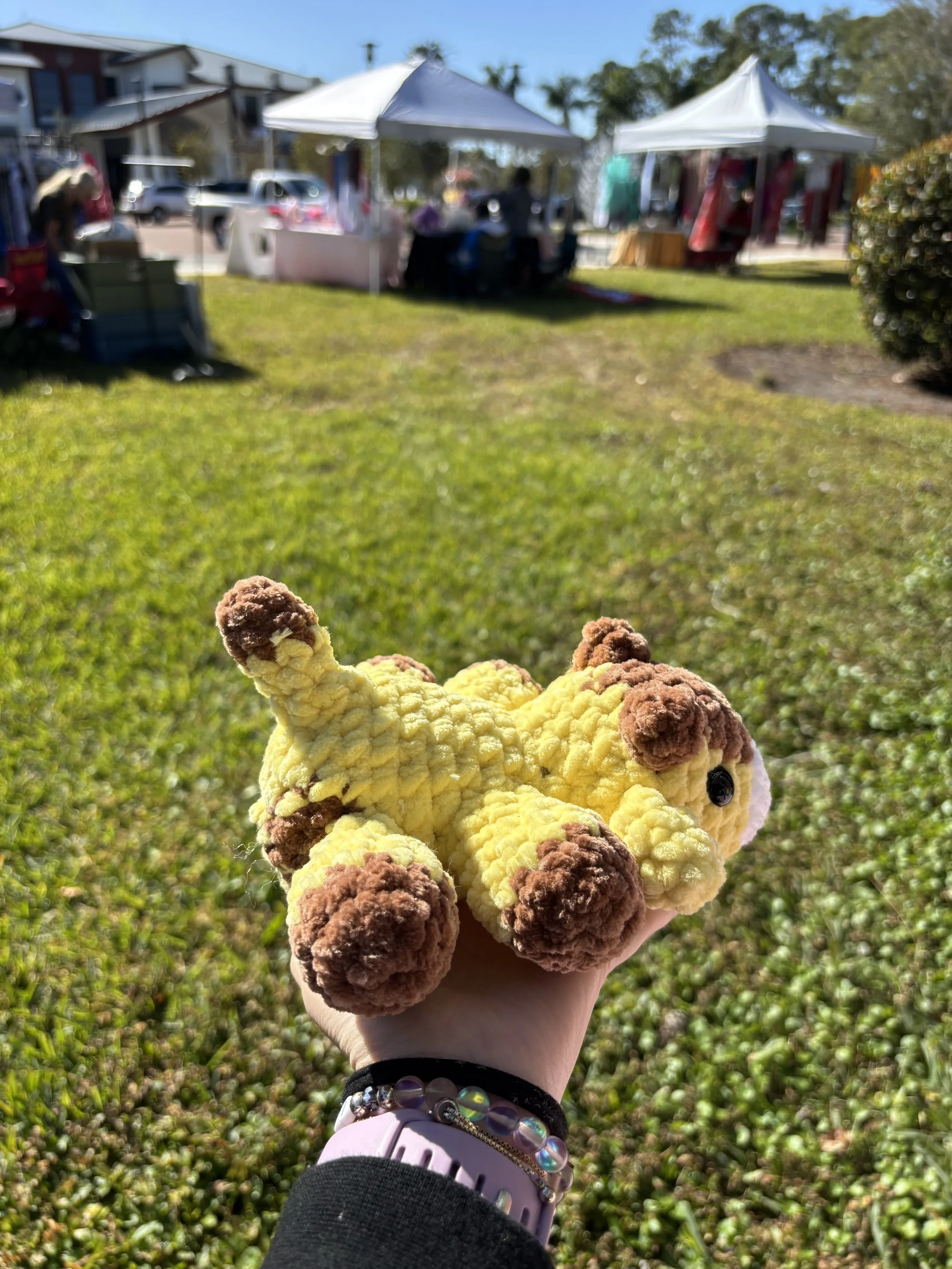 laying giraffe side.jpg