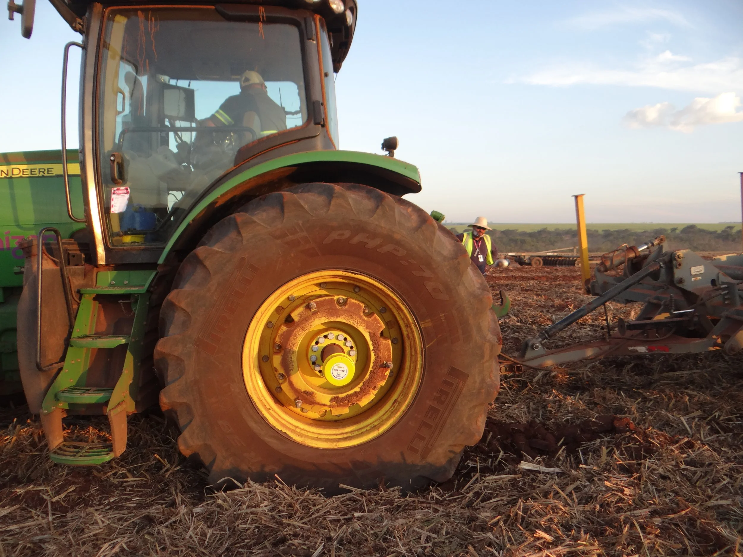 Equilíbrio Operacional Finger: otimize seu trator com tecnologia avançada