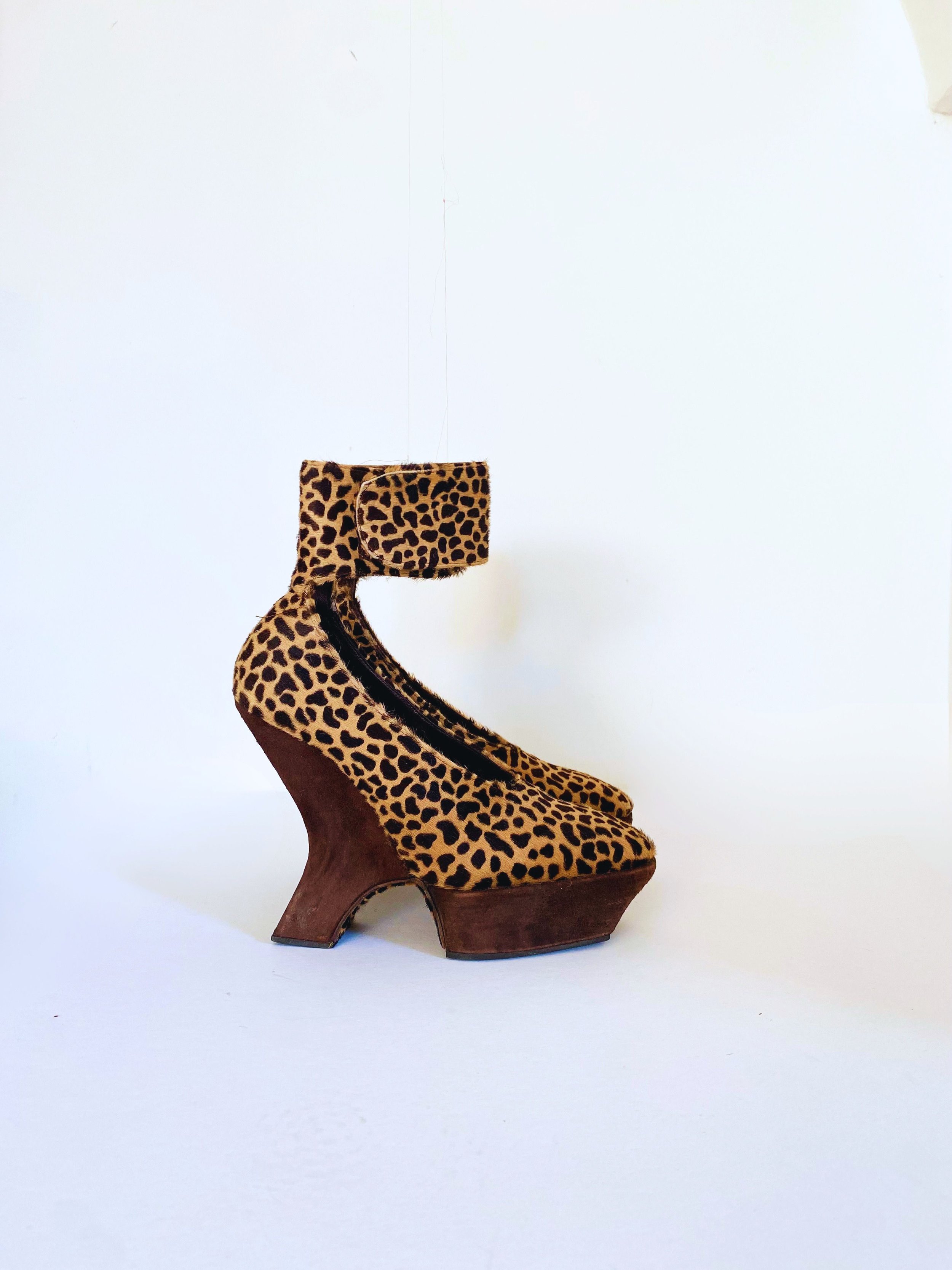 JAN JANSEN 1995 leopard print wedge