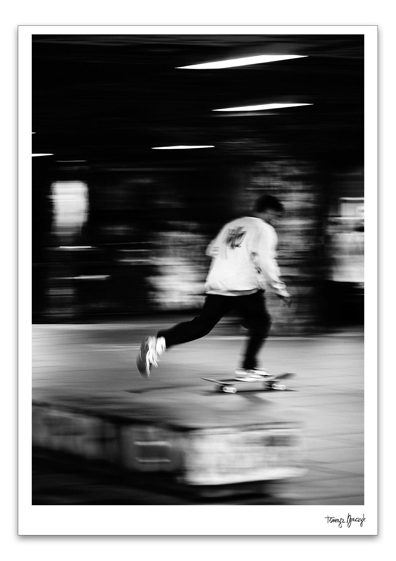 SKATER II.jpg