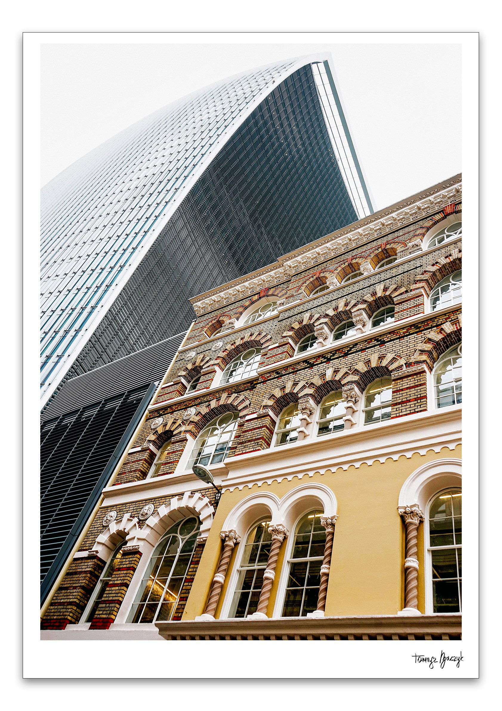 THE WALKIE - TALKIE.jpg