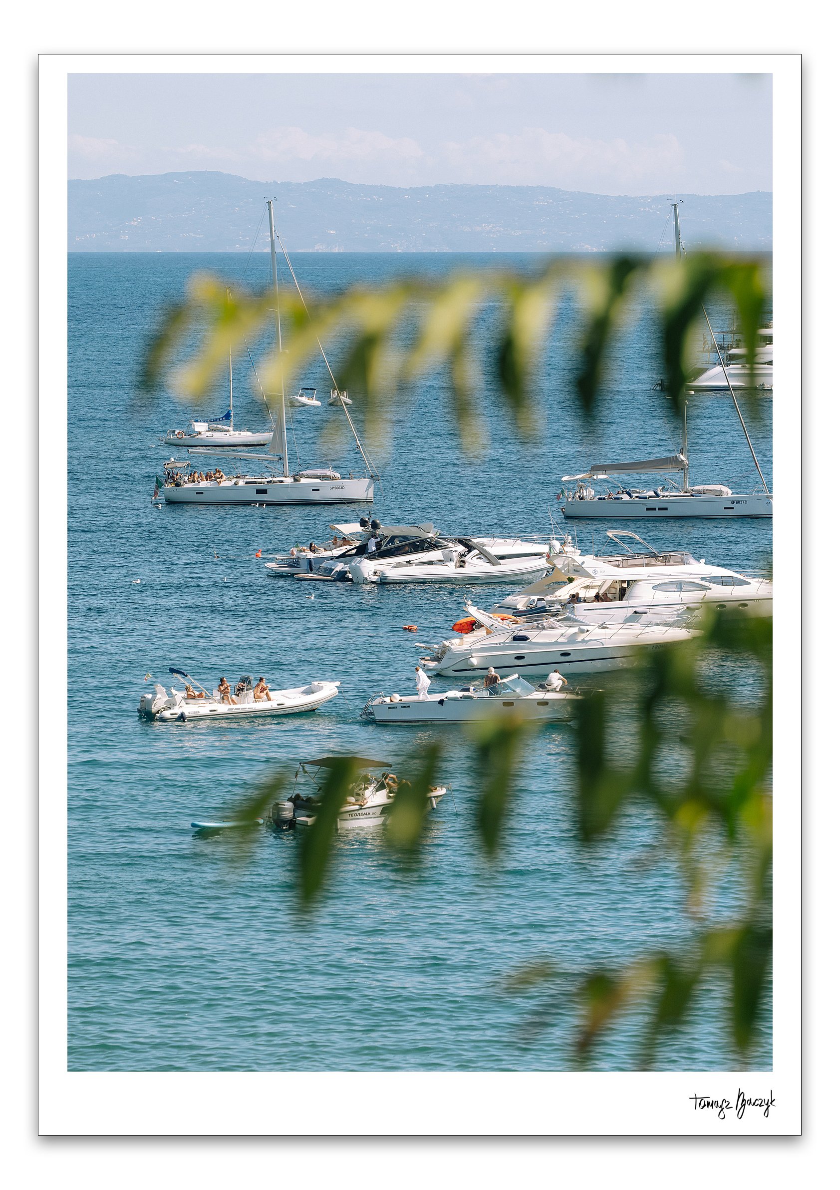 CROWDED PROCIDA II.jpg