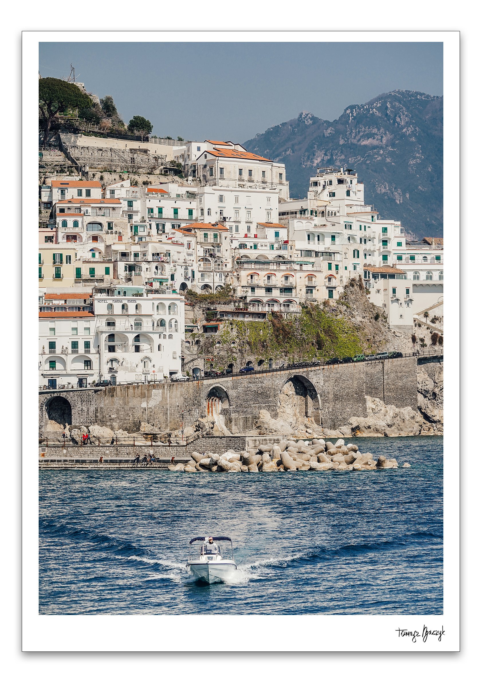 SUR LA MER.jpg