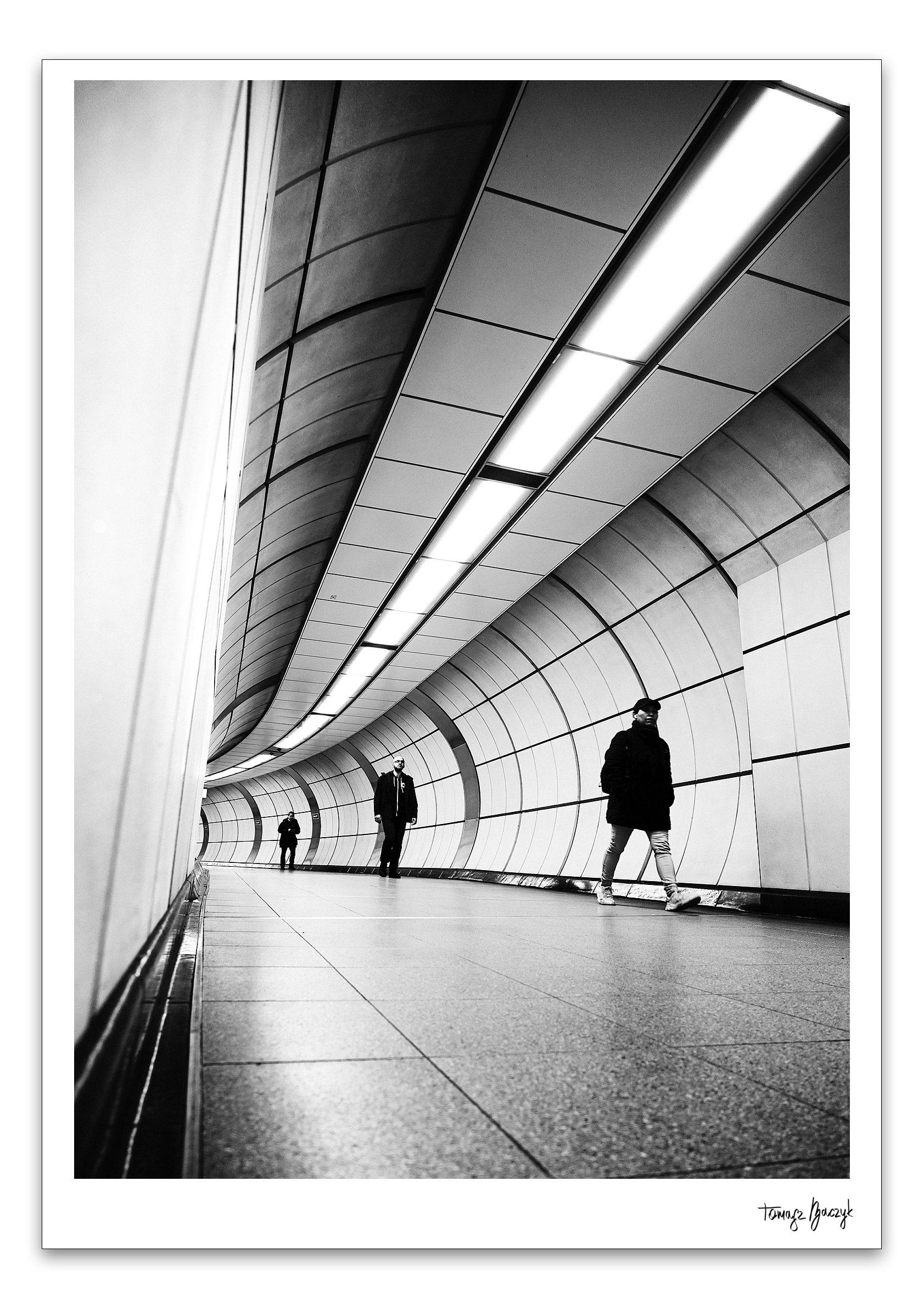 THE KING'S CROSS TUNNEL.jpg