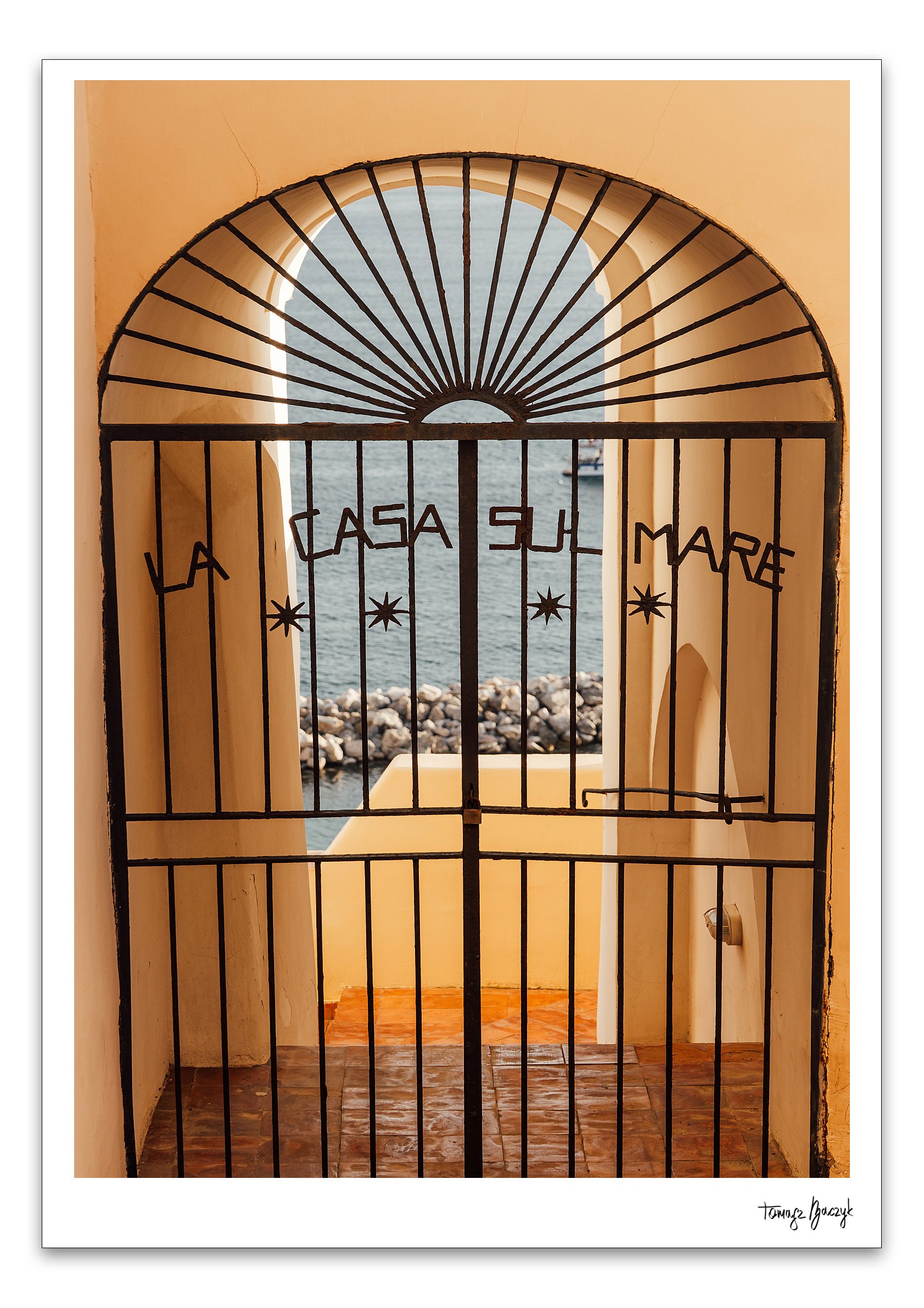 LA CASA SUL MARE.jpg
