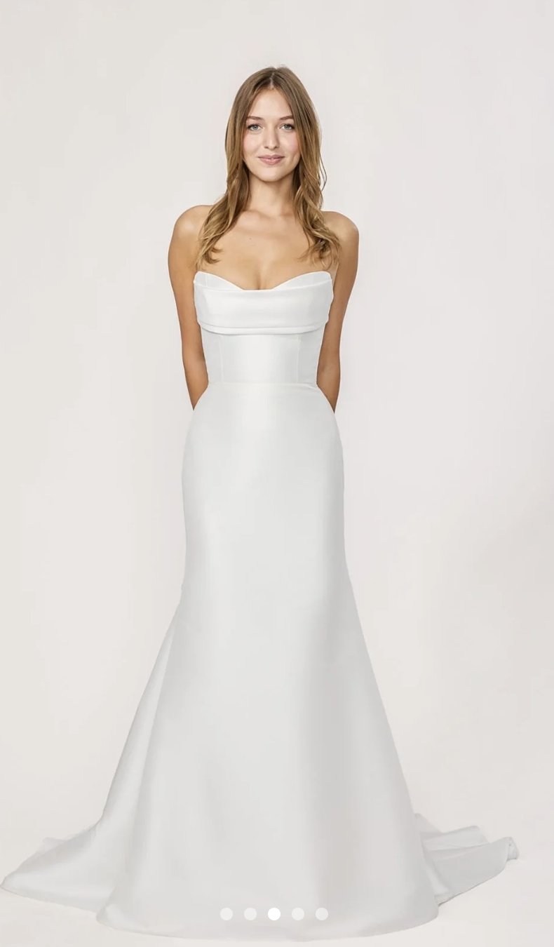 Minimalist Makiado wedding gown by Alyssa Kristin available near Kyle, San Marcos, Corpus Kristi, and Texas Hill Country