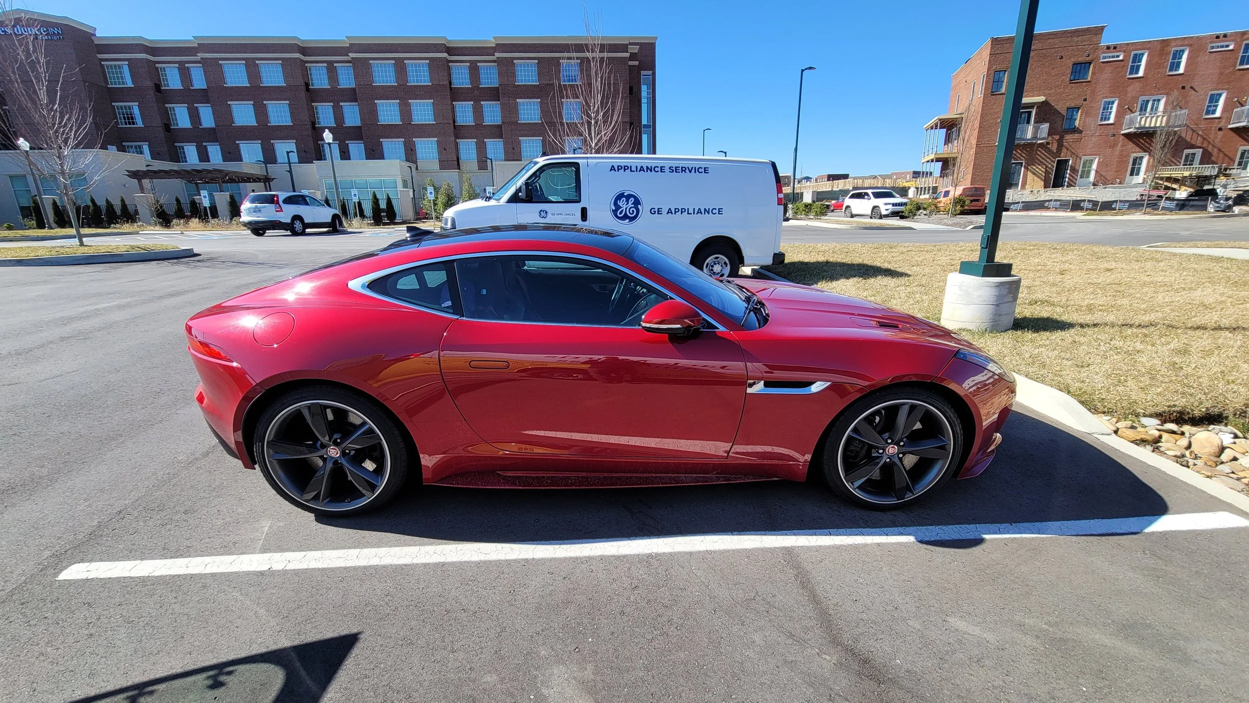 Jaguar-F-Type-2.jpg