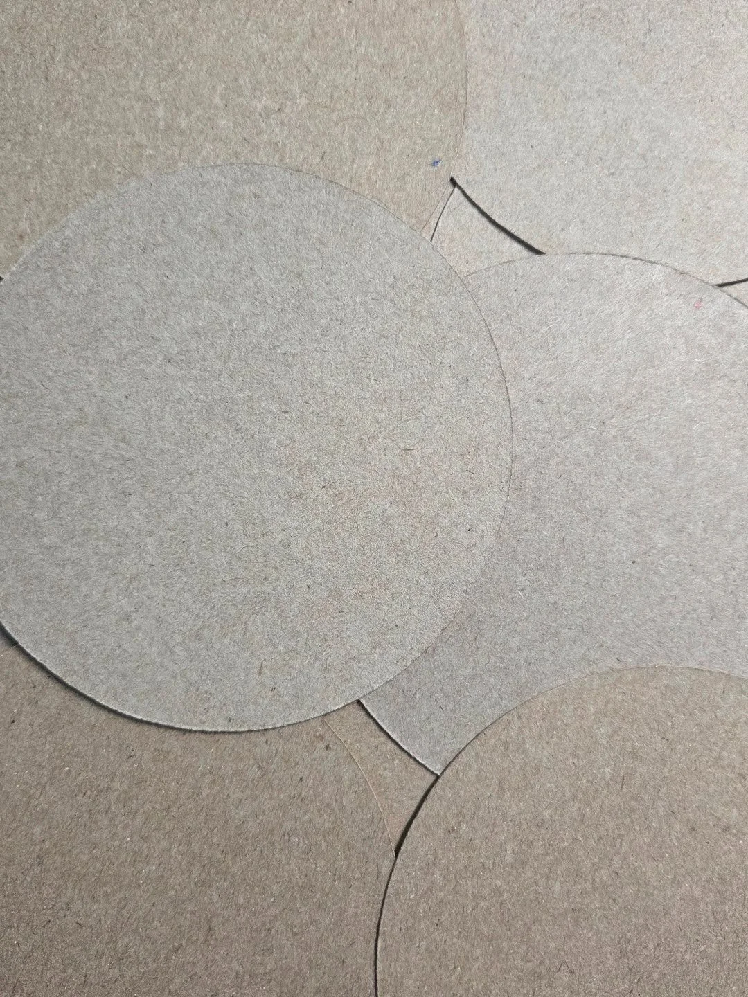 Coaster making time! Stay tuned to see how they turn out! 😀

#upcycling #madeincalgary #madeinyyc #papercoasters #coasters