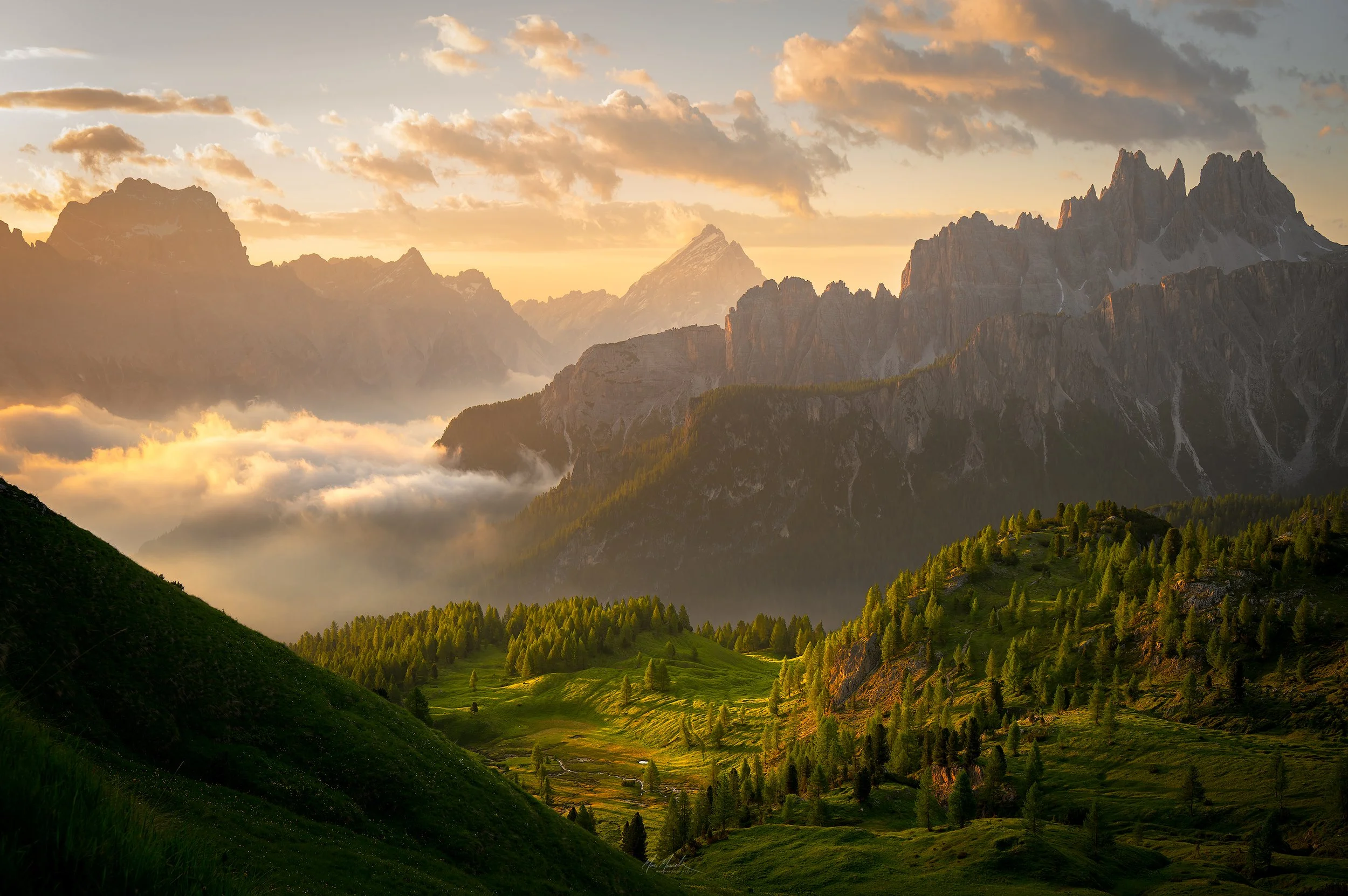 DOLOMITE