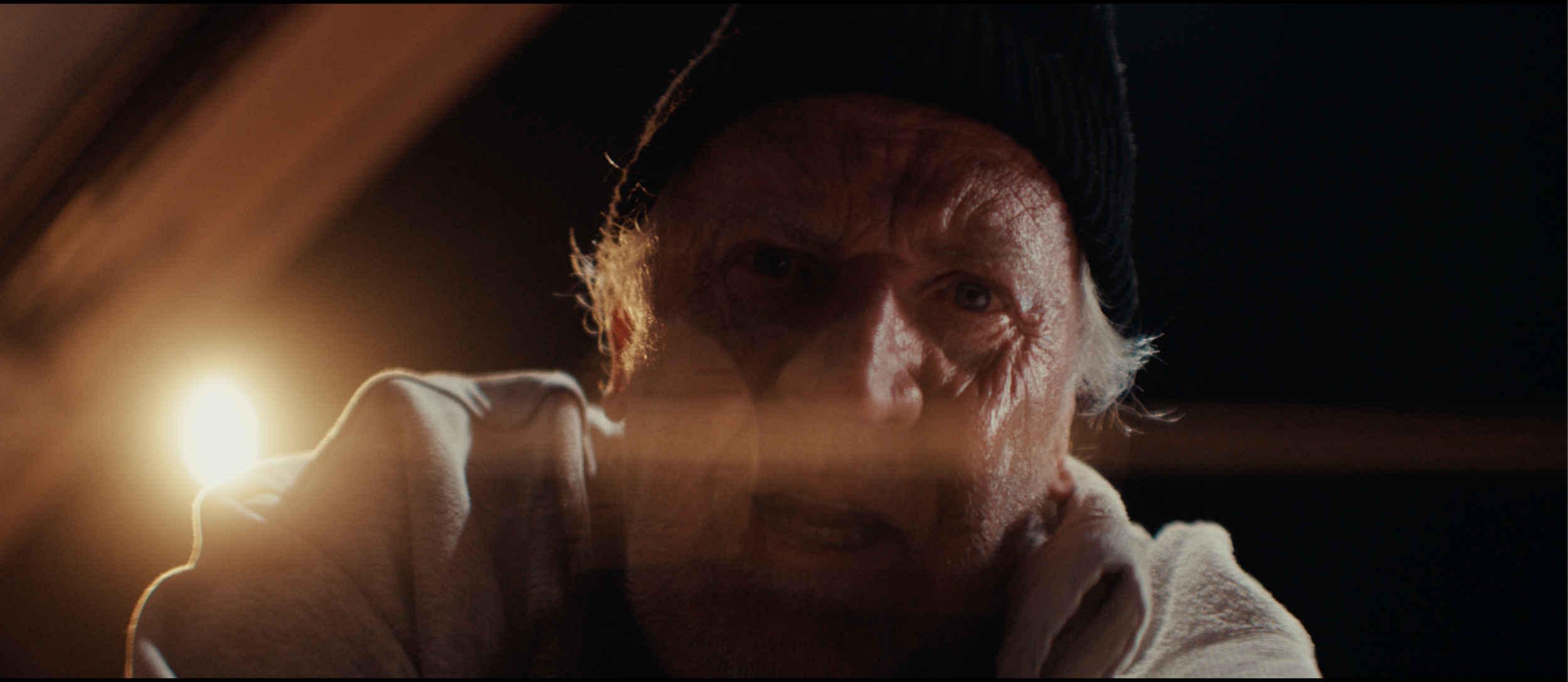 Edo Caroe Tiene Movistar Arena - Shortfilm #1