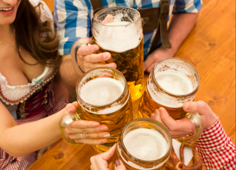 Oktoberfest Takes To The Street 🍺