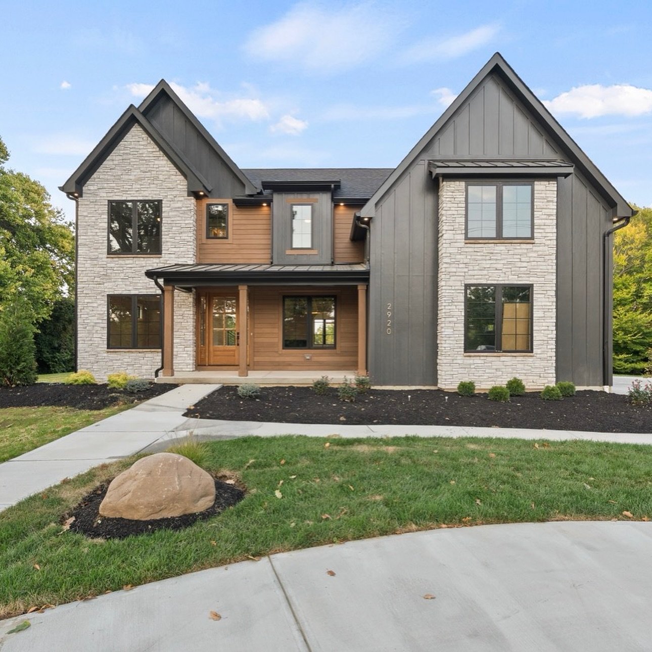 This home was built for market end of last year and we received the sweetest message from the buyer in December about how much they are loving their new home for their family 🥰. Thankful for kind words from new friends, we love our 5DC Tribe ! 🤍 #c