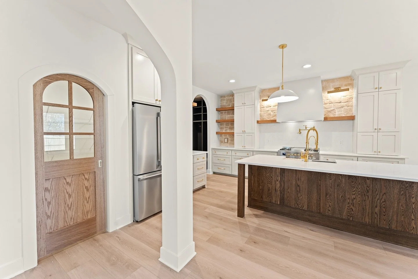 Swipe to see the surprise at the end of the island 👉🏽 🐶