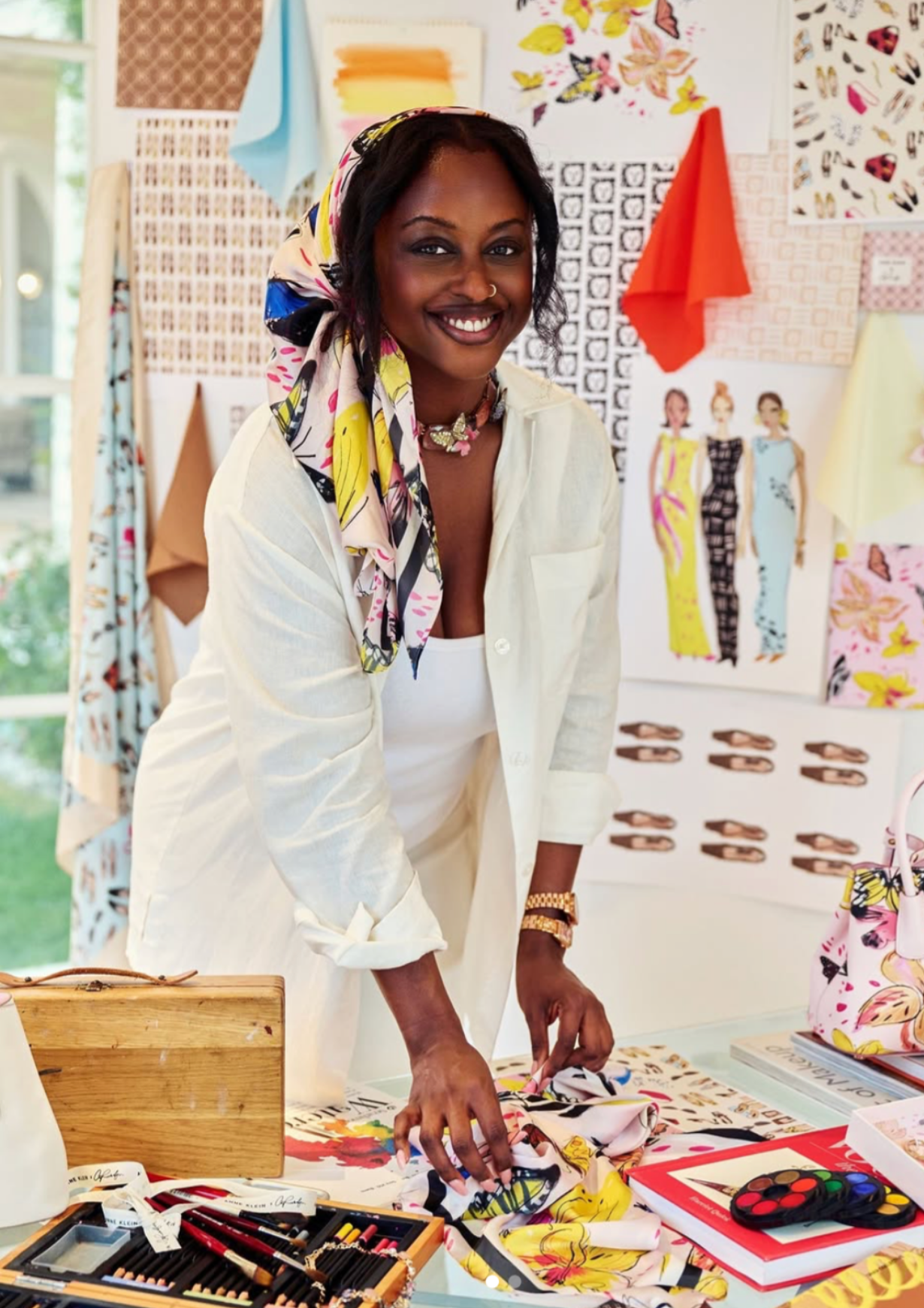 INSIDE THE GALLERY OF ANJELICA ROSELYN